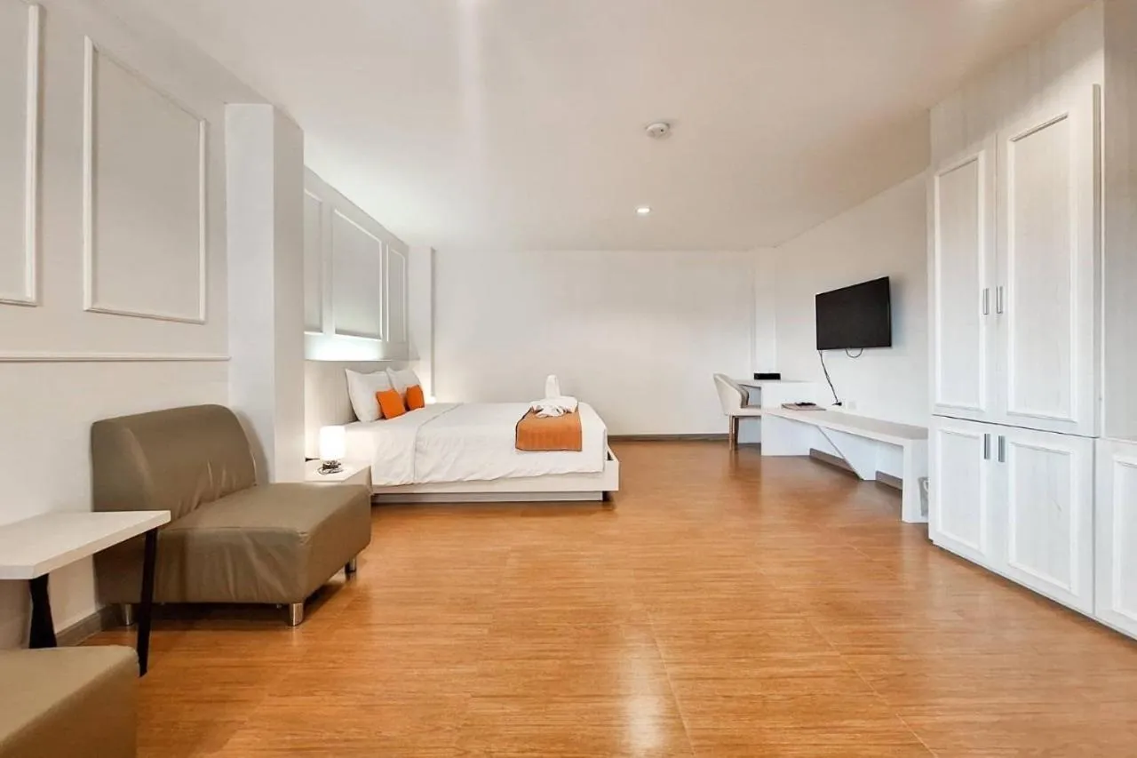 Bedroom, Bed in De Hug Hotel & Residence