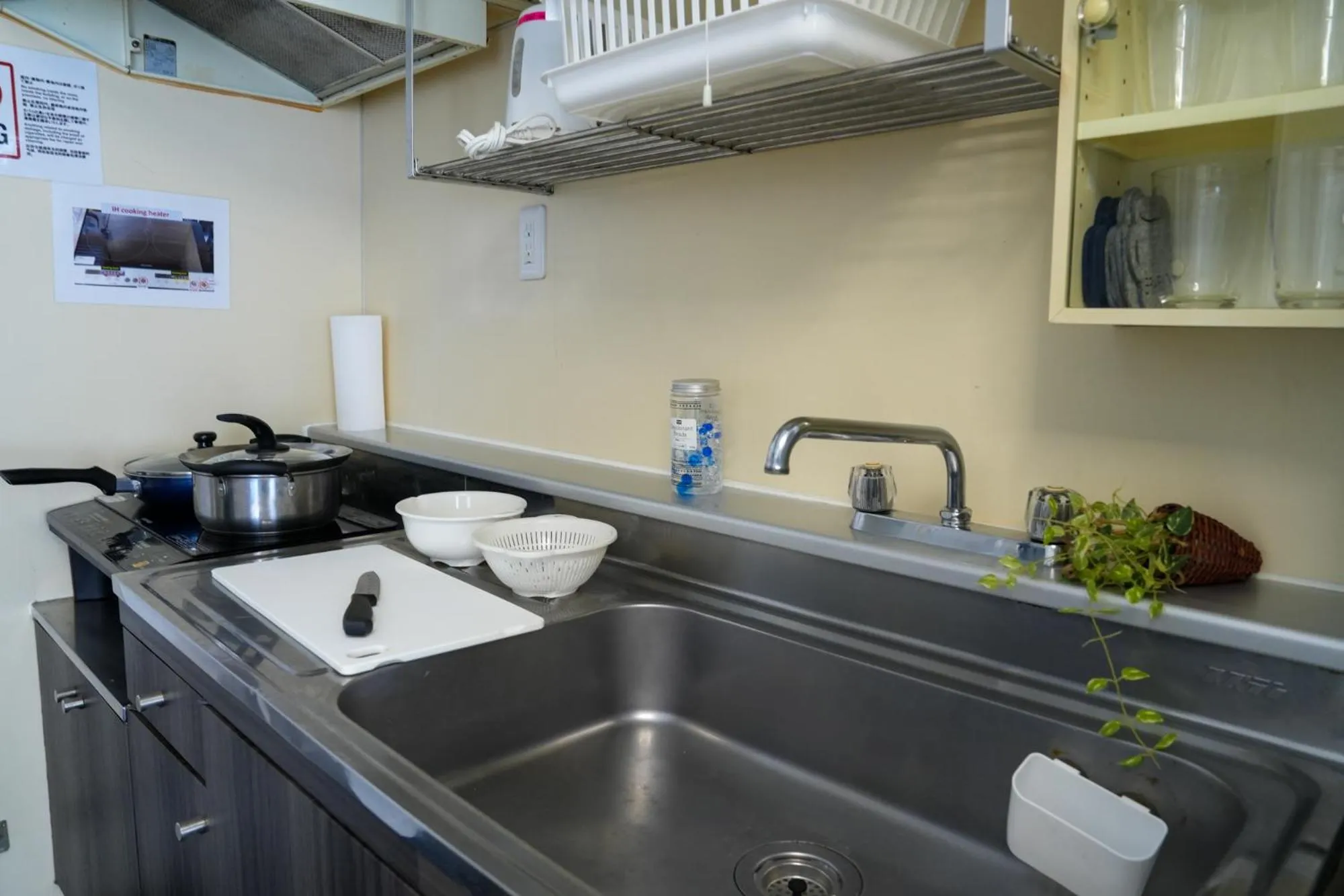 Kitchen or kitchenette in 88 Matsui Building Sapporo