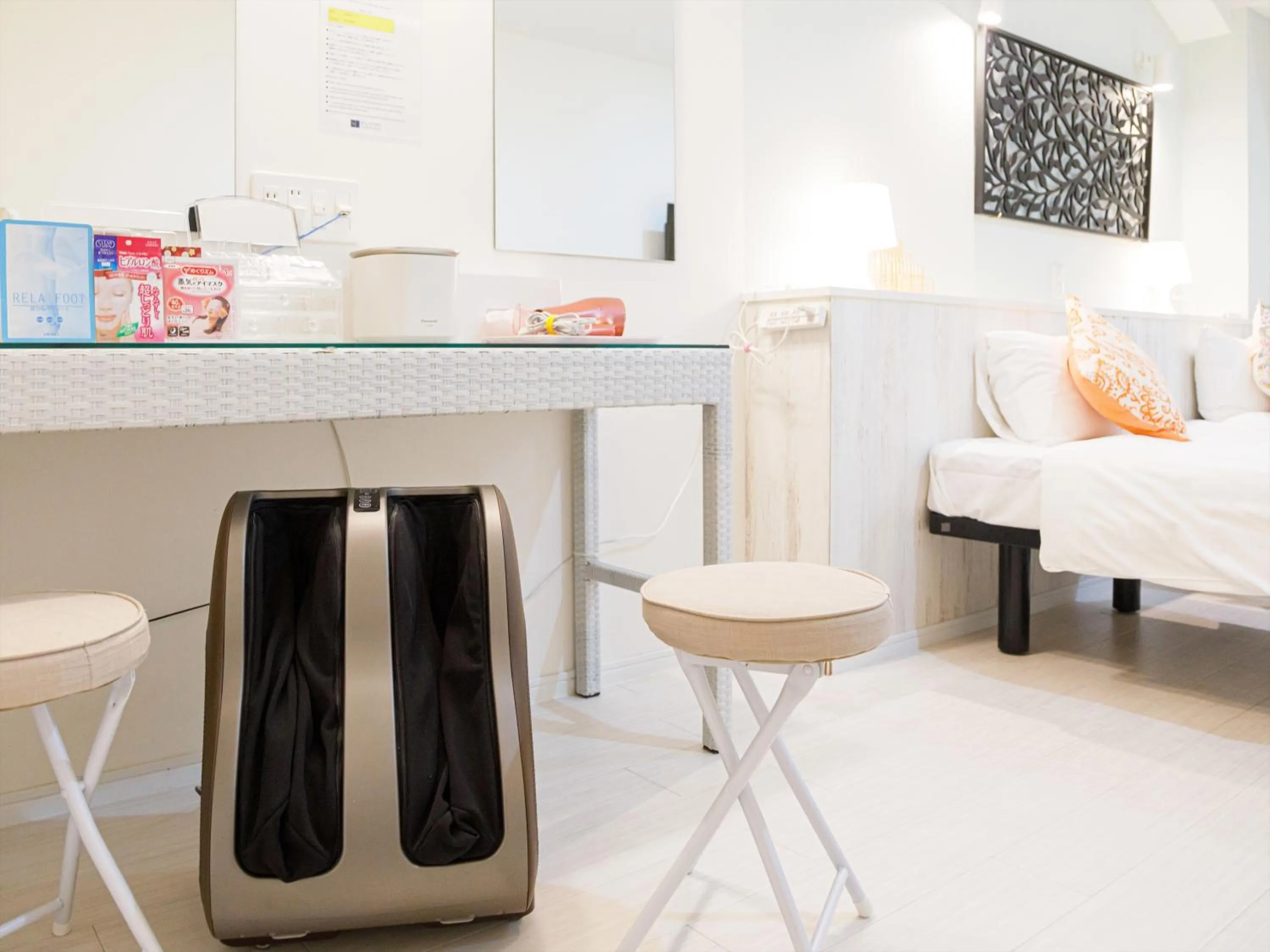 Photo of the whole room, Bed in かりゆしコンドミニアムリゾート那覇スカイリビングホテル旭橋駅前