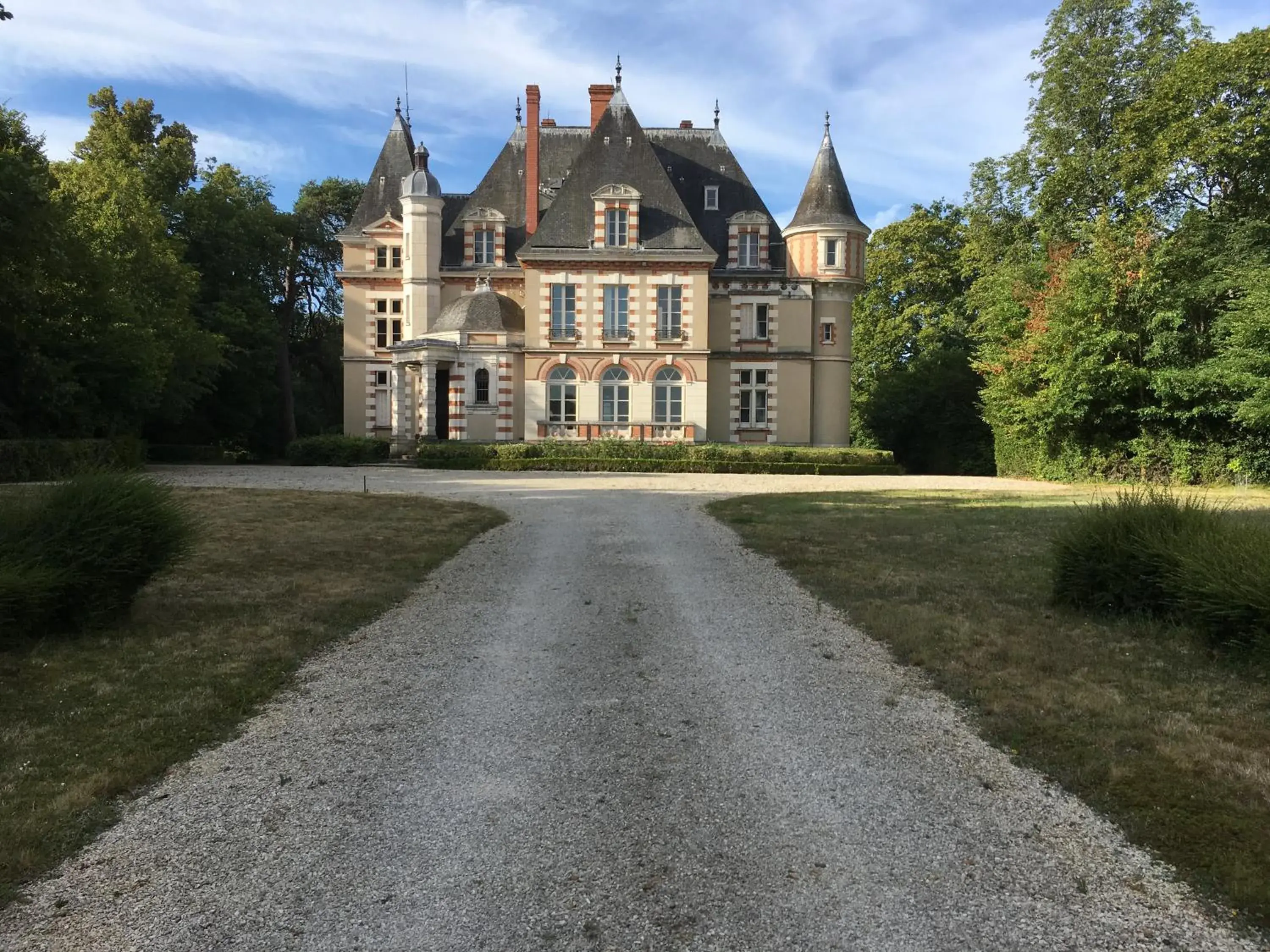 Château de Praslins Château de Praslins