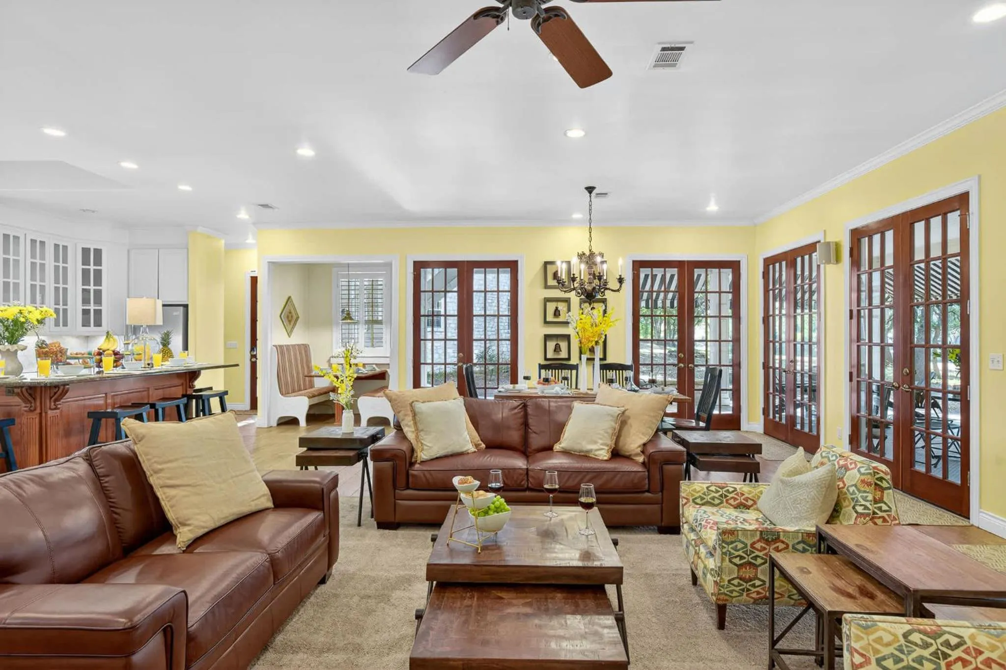 Luxury Golf Course Private Retreat with Heated Swimming Pool