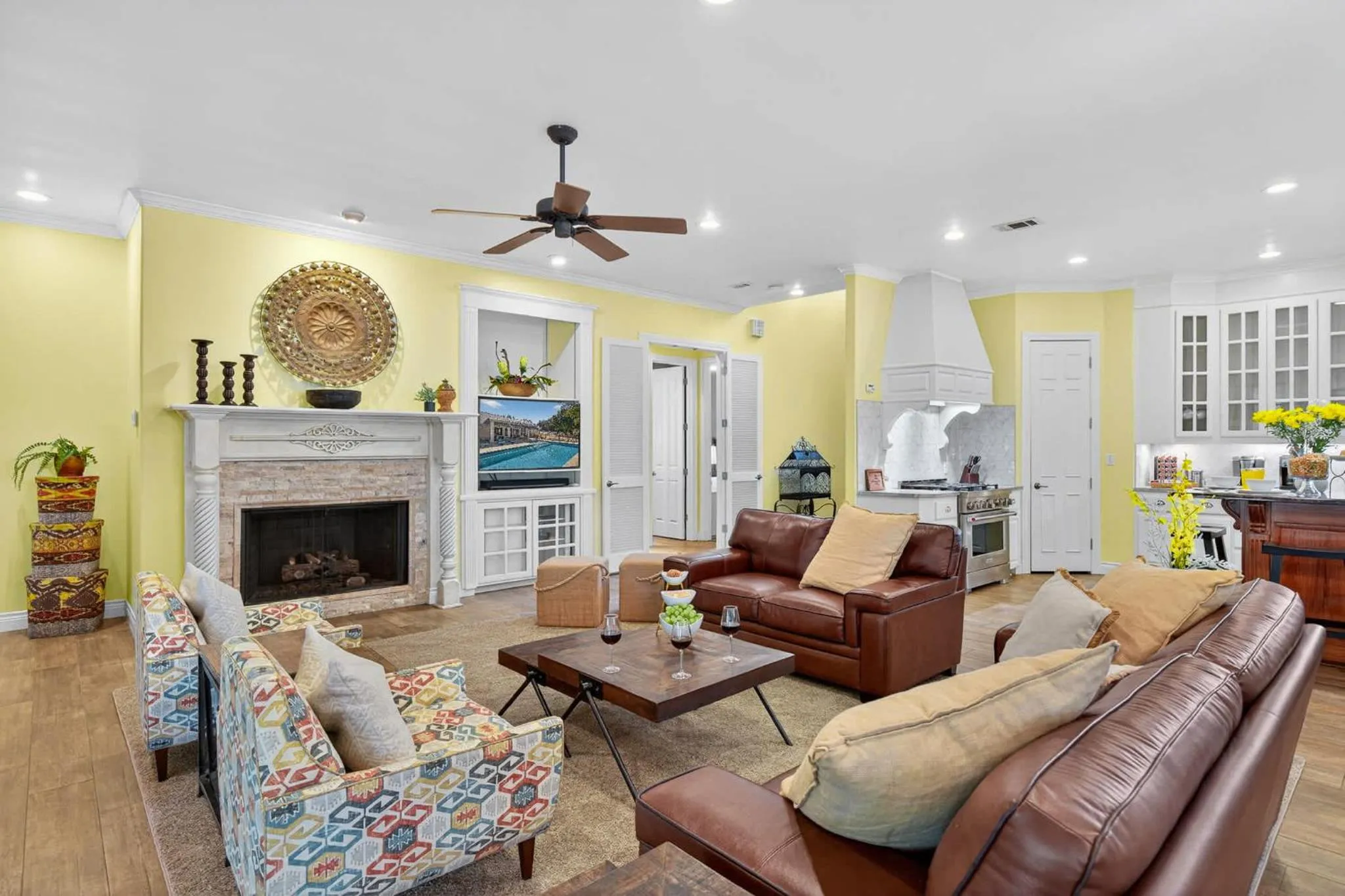 Luxury Golf Course Private Retreat with Heated Swimming Pool