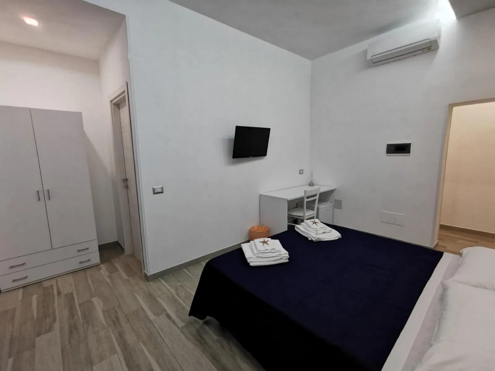 Bedroom, Bed in B&B La Casa di Pino