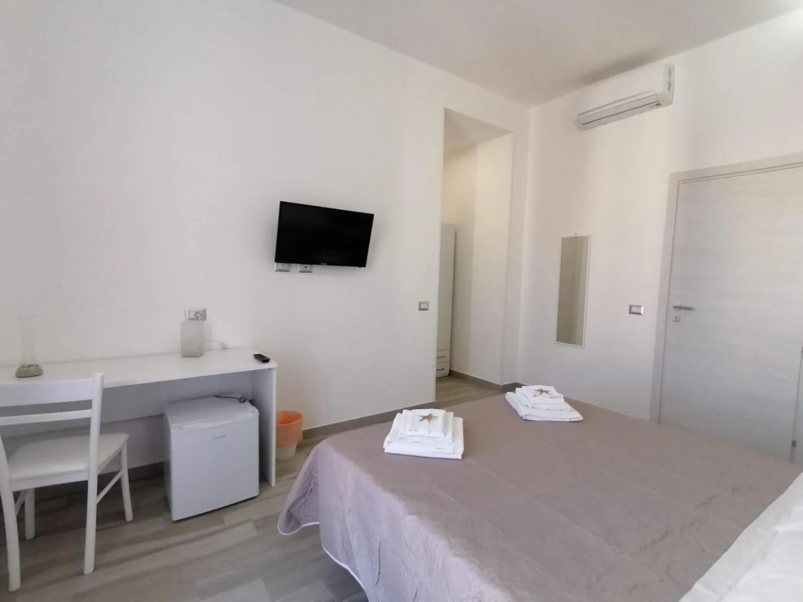 Bedroom, Bed in B&B La Casa di Pino