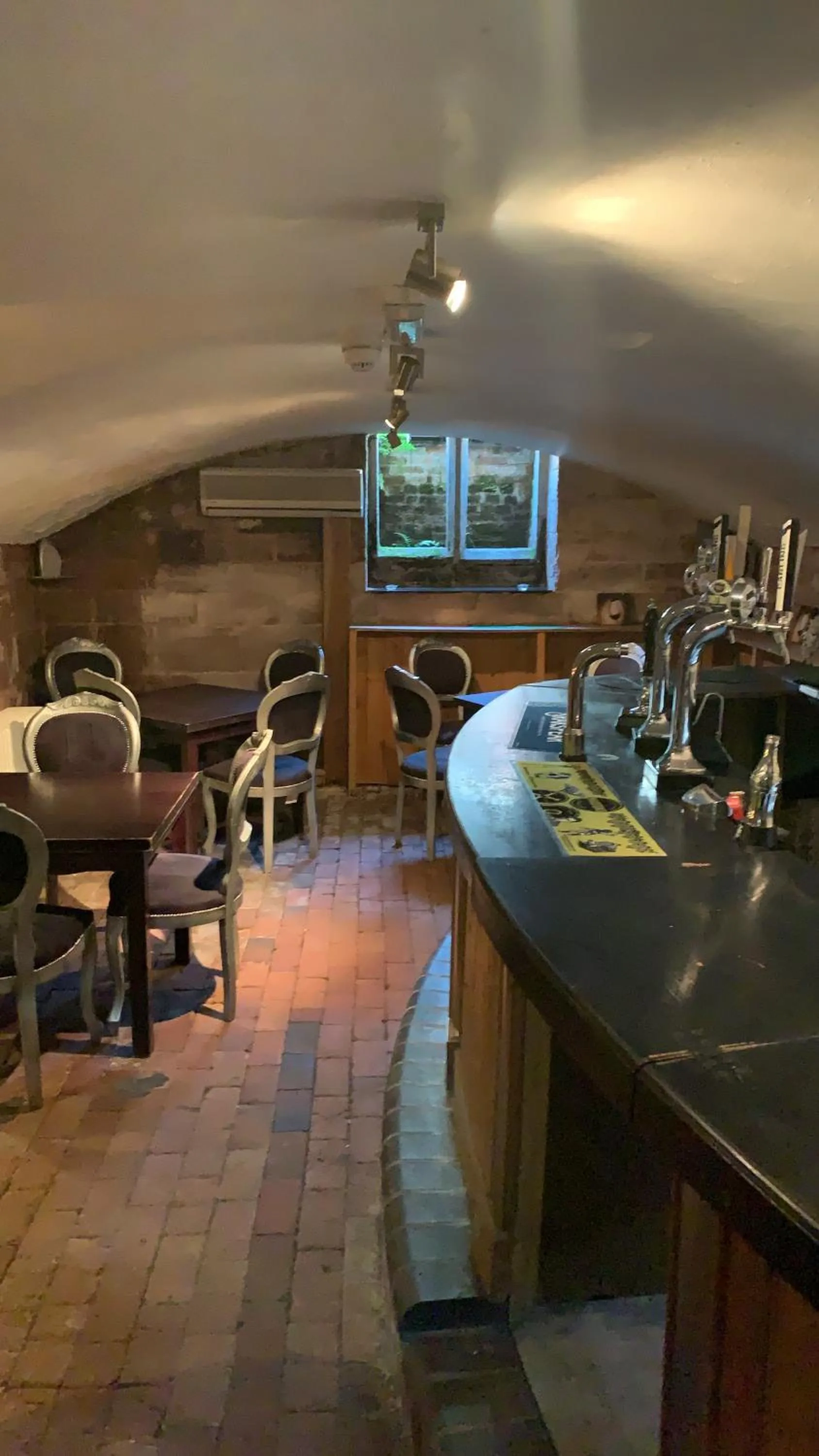 Lounge or bar in The Silk House