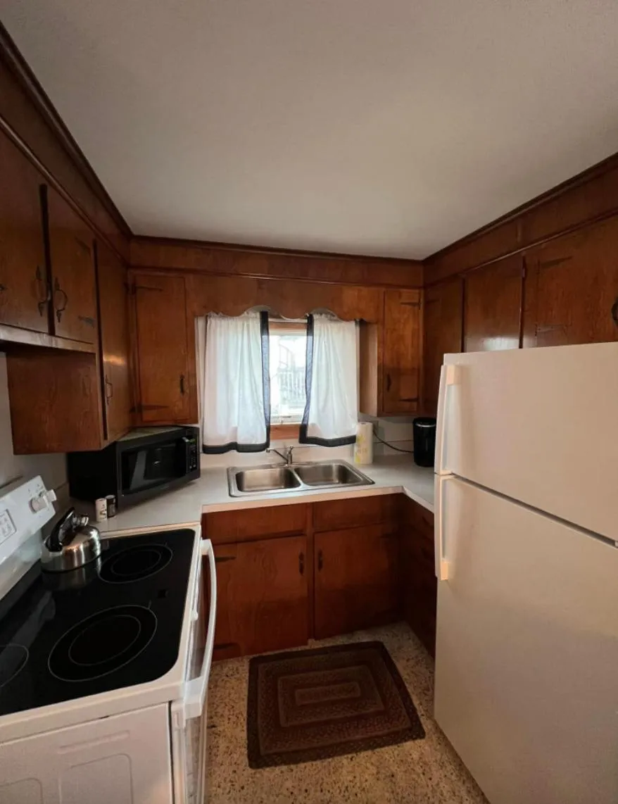 Moody's Motel and Cottages