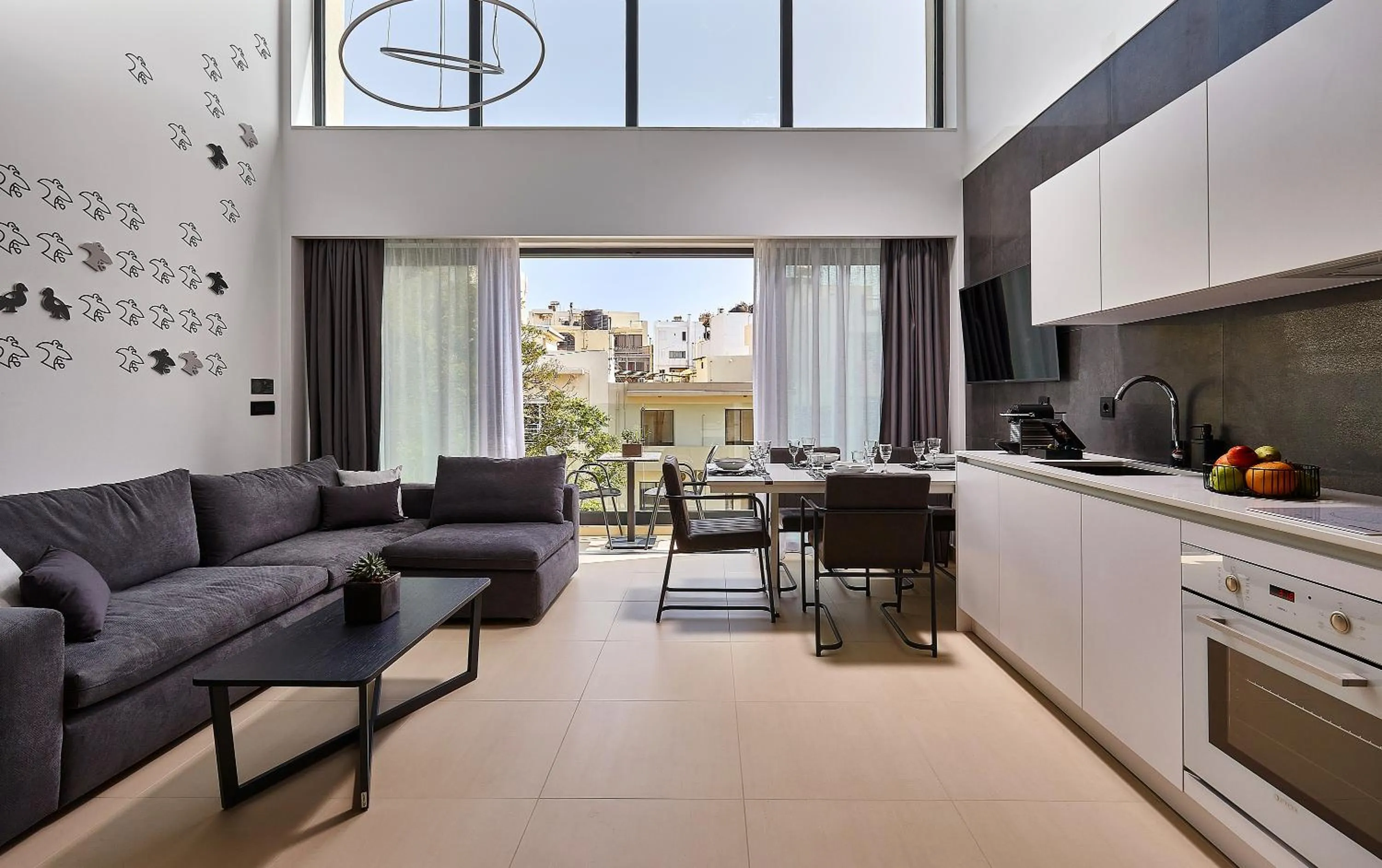 City Lion by Semavί