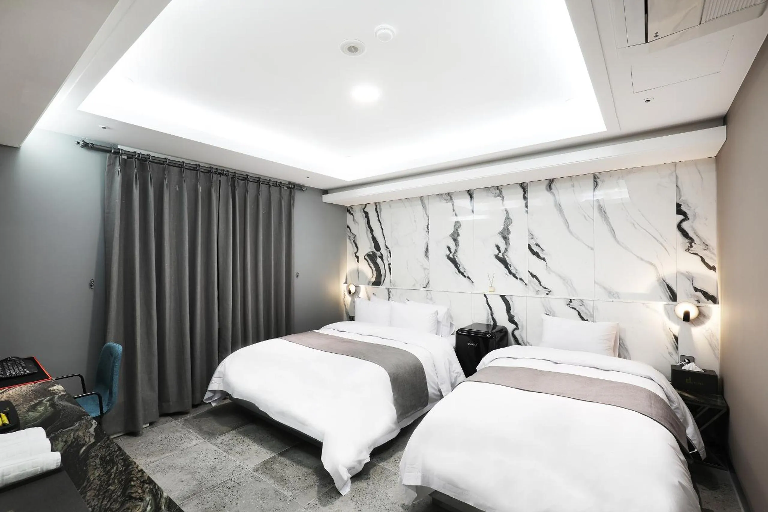 Bed in El Tower Hotel