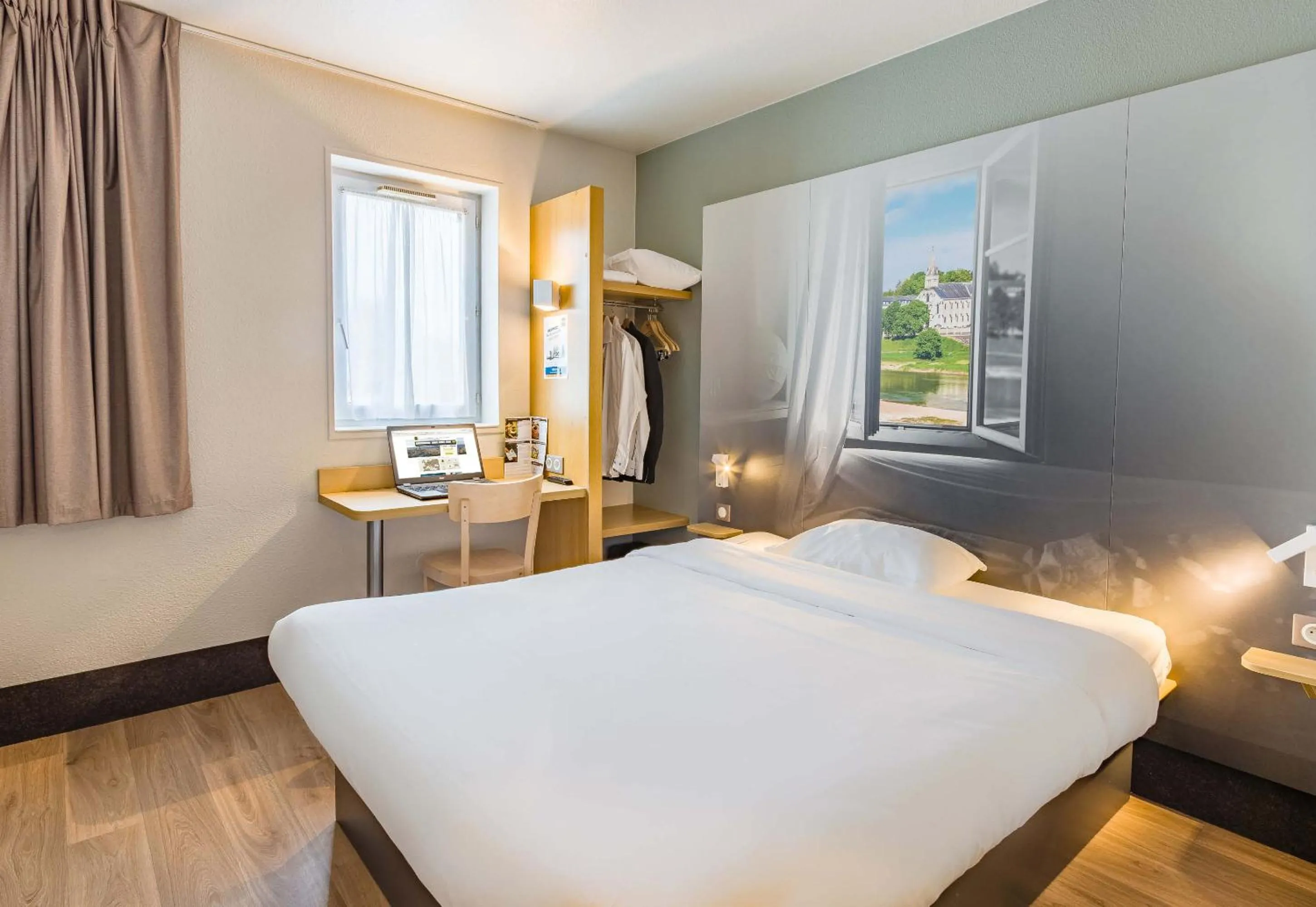 Bedroom, Bed in B&B HOTEL Tours Nord 2 La petite Arche