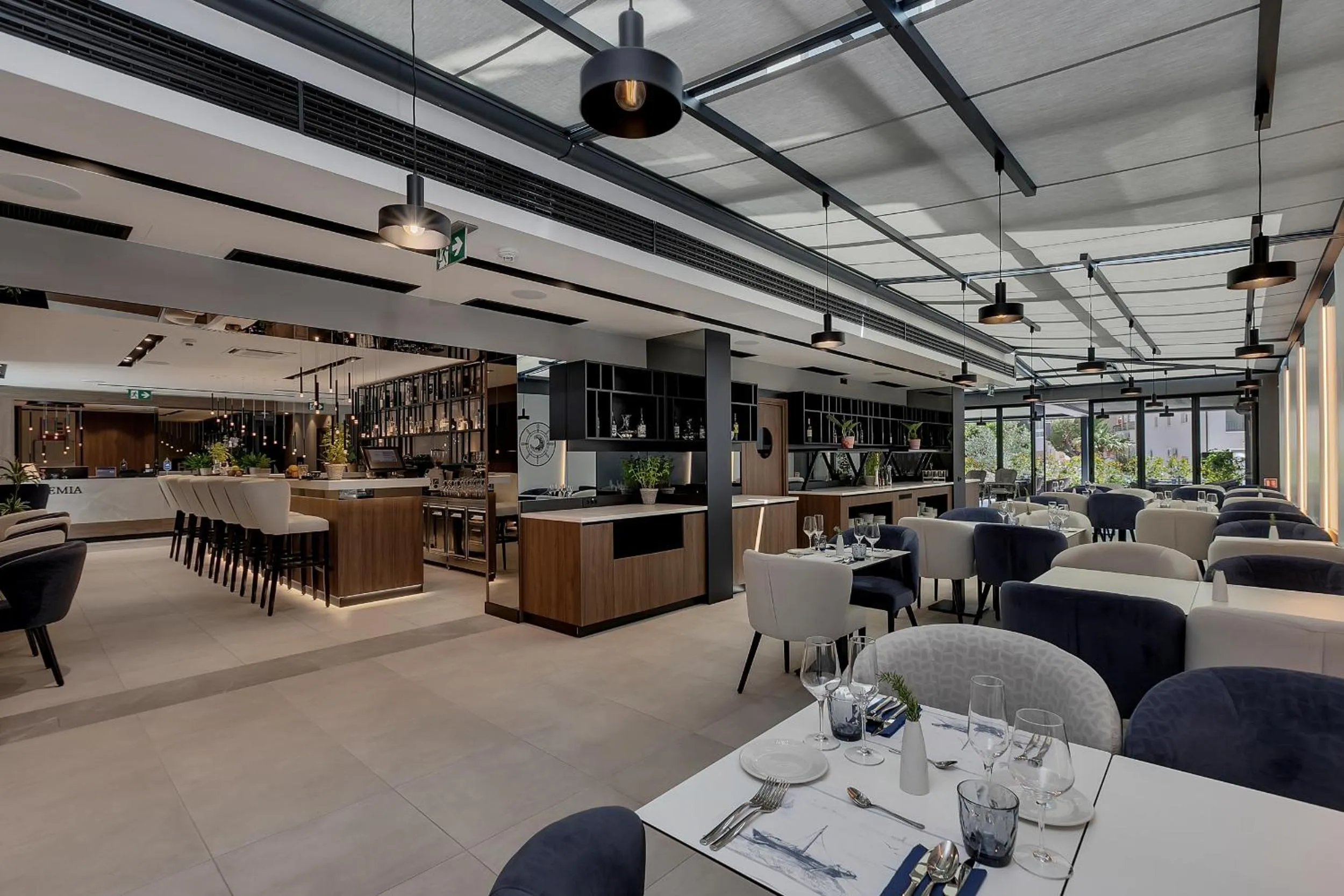 Restaurant/places to eat in Boutique Hotel Noemia