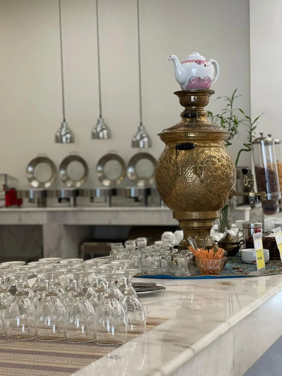 Food and drinks in Grand Tourist Hotel