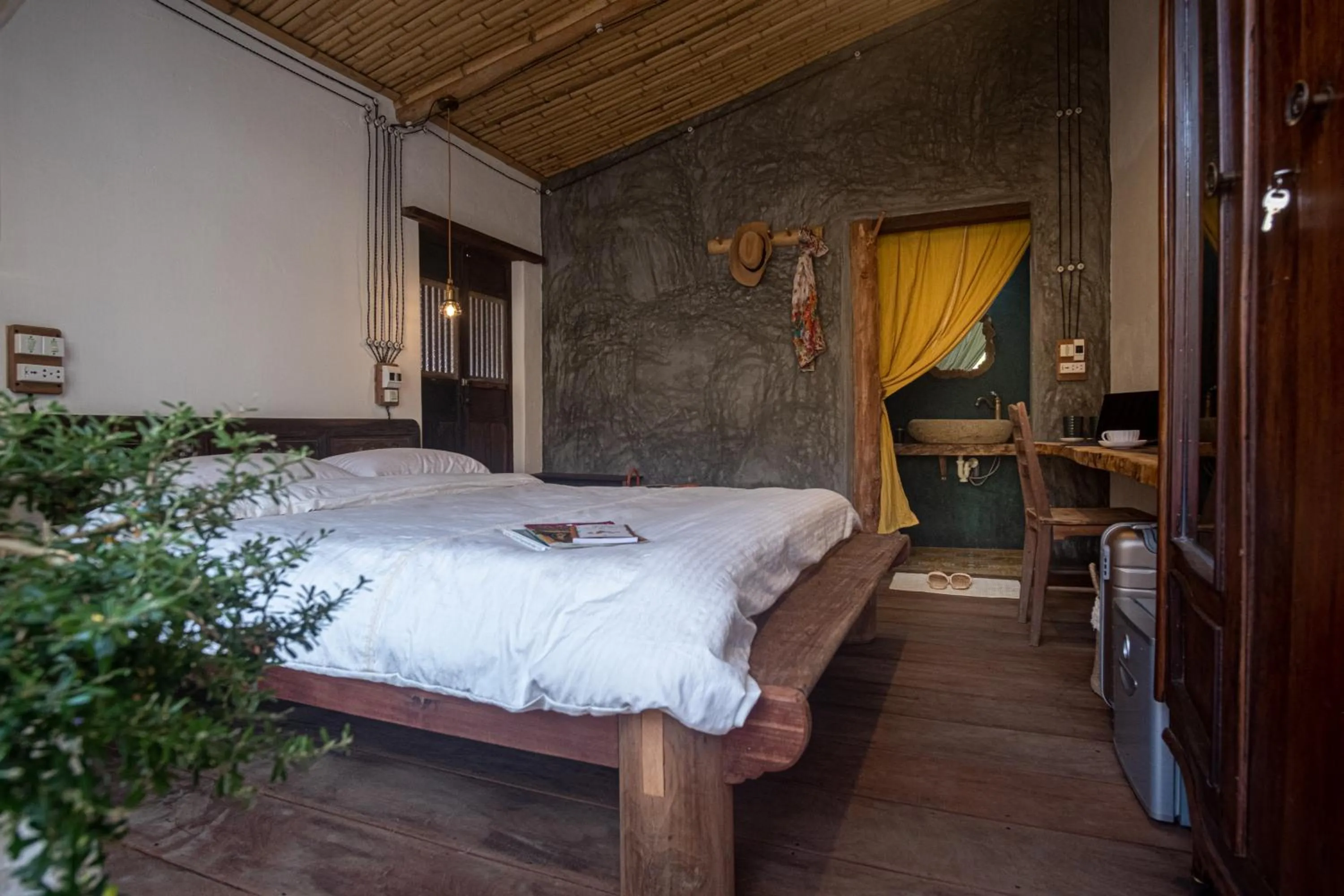 Photo of the whole room, Bed in Leranda Homestay