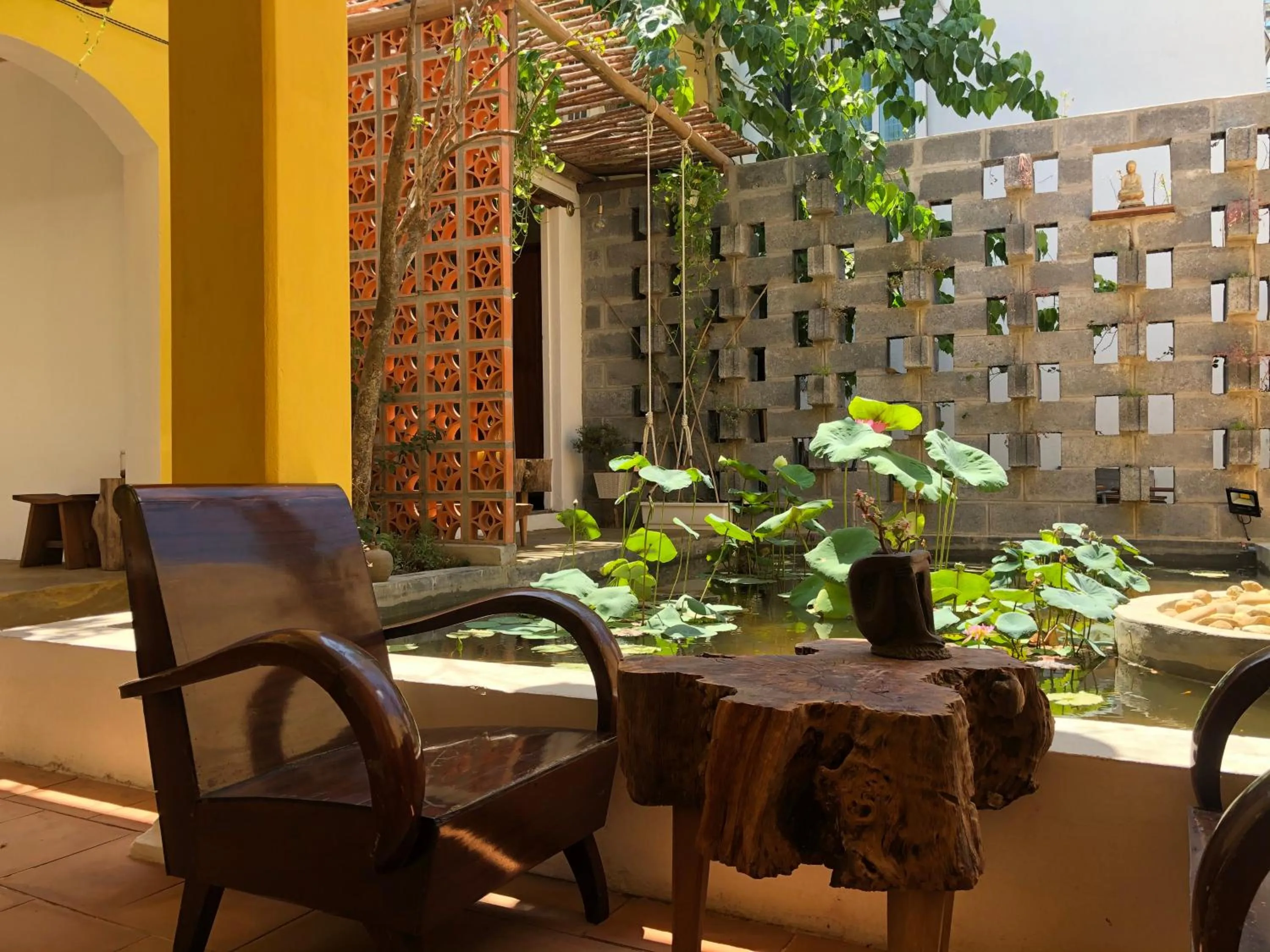 Patio in Leranda Homestay