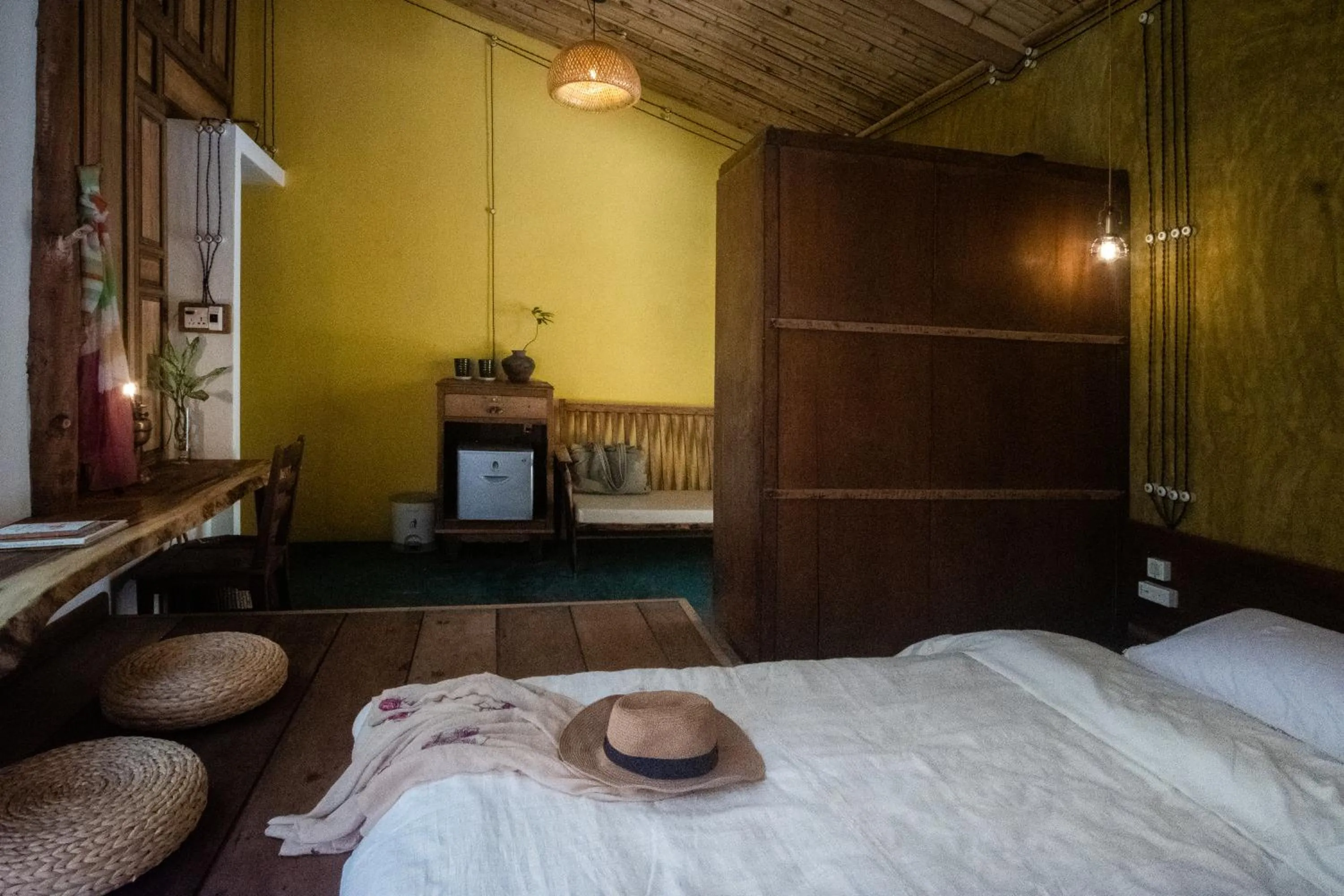Decorative detail, Bed in Leranda Homestay