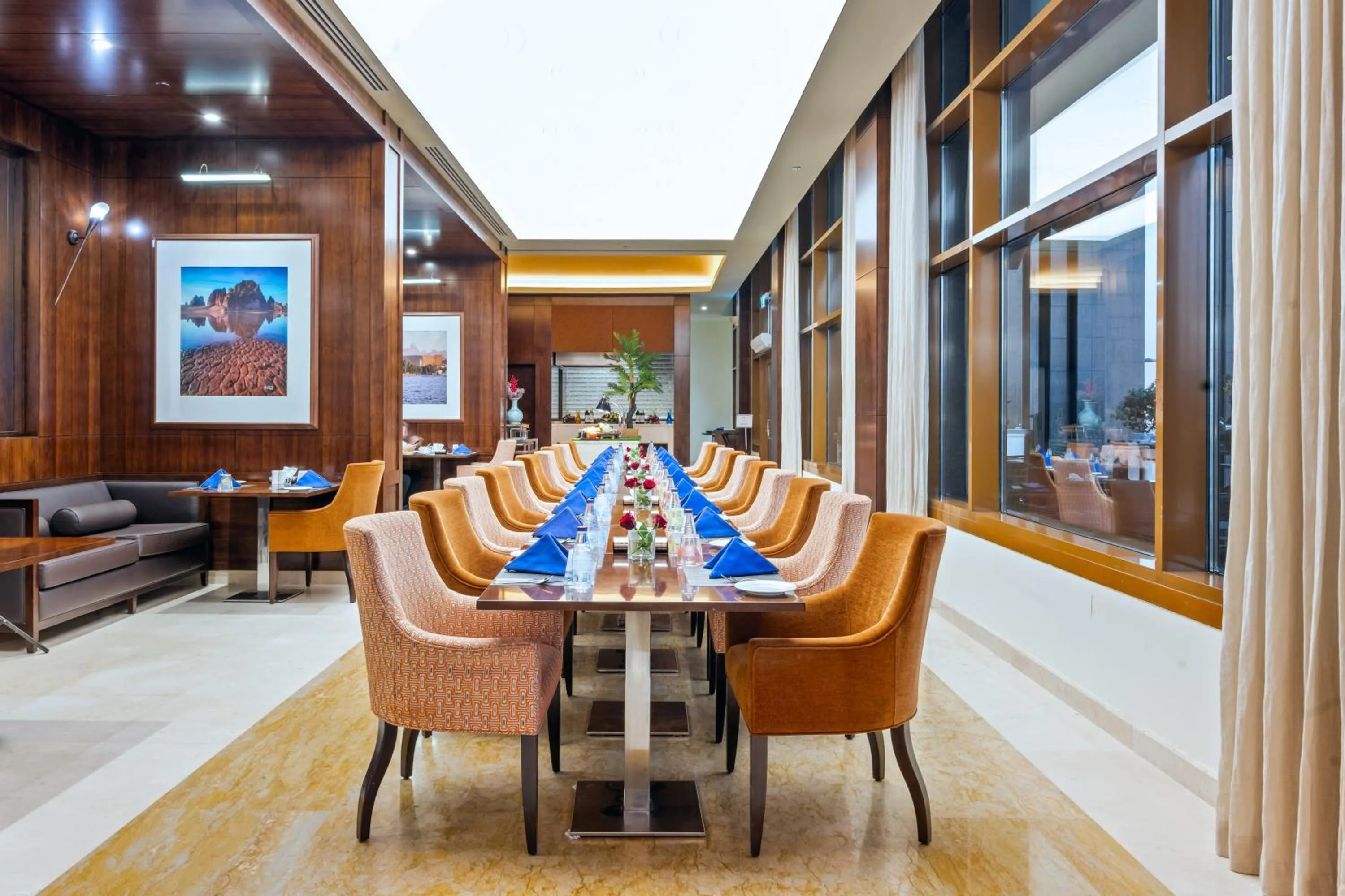 Restaurant/places to eat in Grand Millennium Tabuk