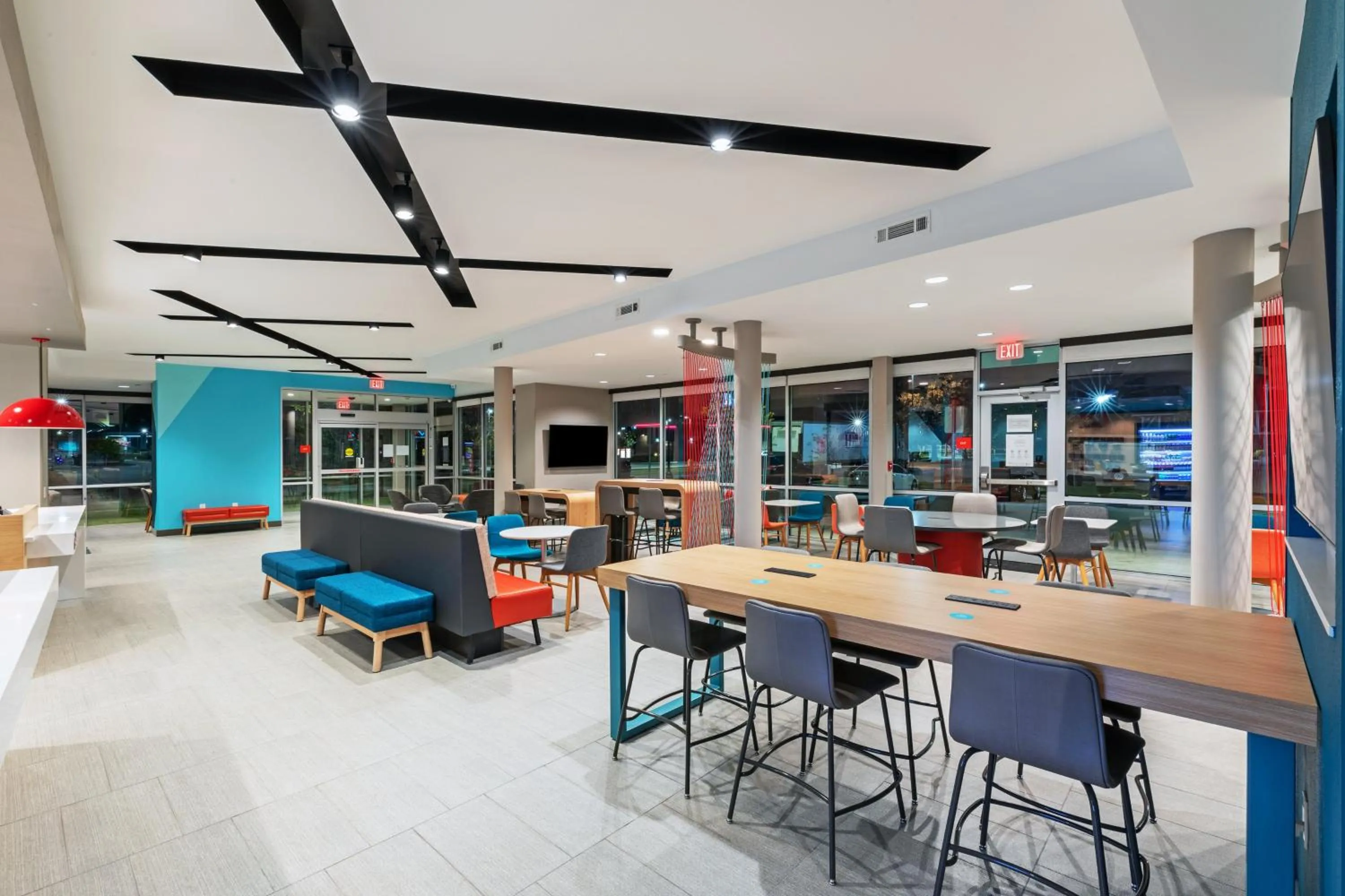 Property building in avid hotel - Bentonville - Rogers by IHG