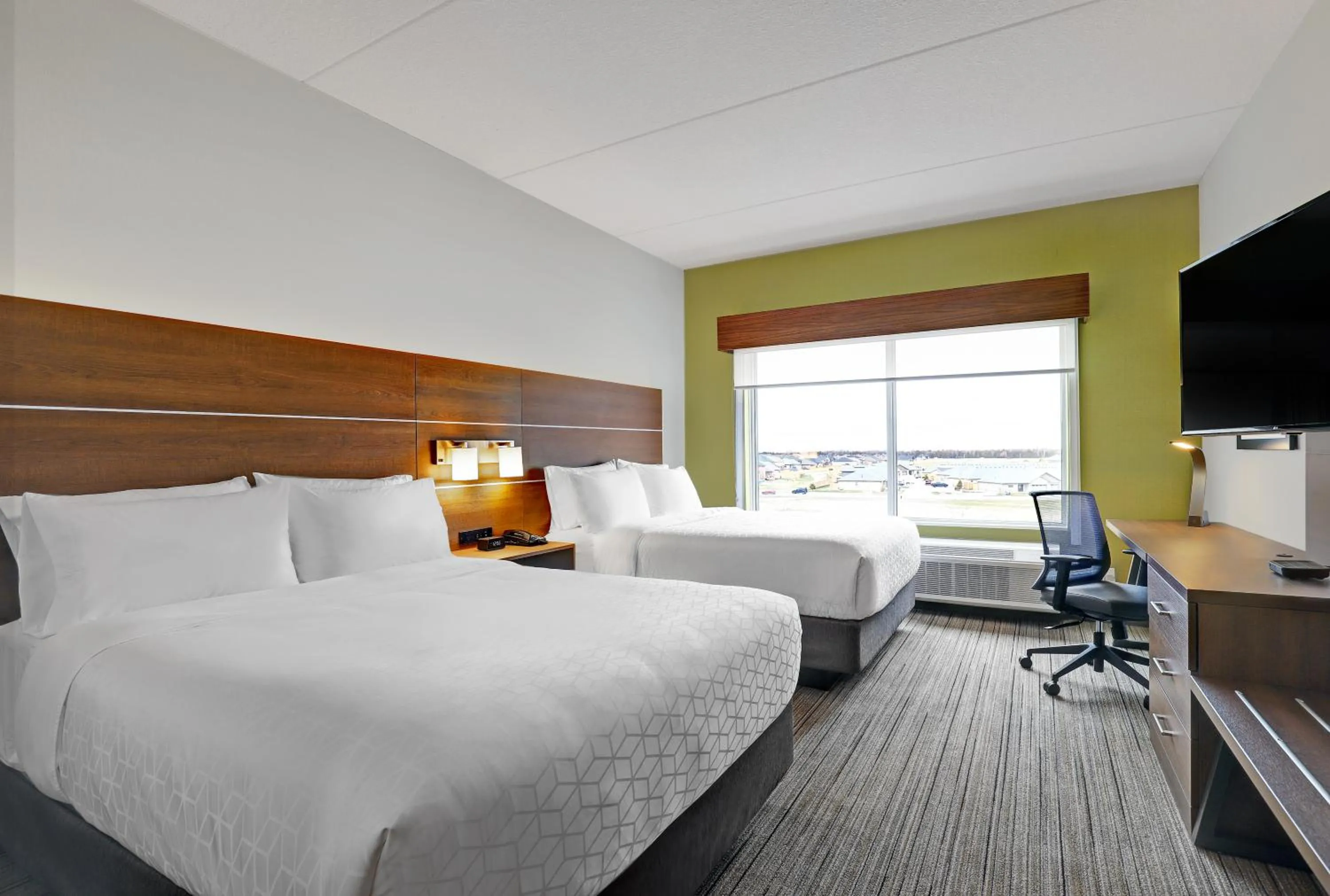 Bed in Holiday Inn Express & Suites - Port Elgin