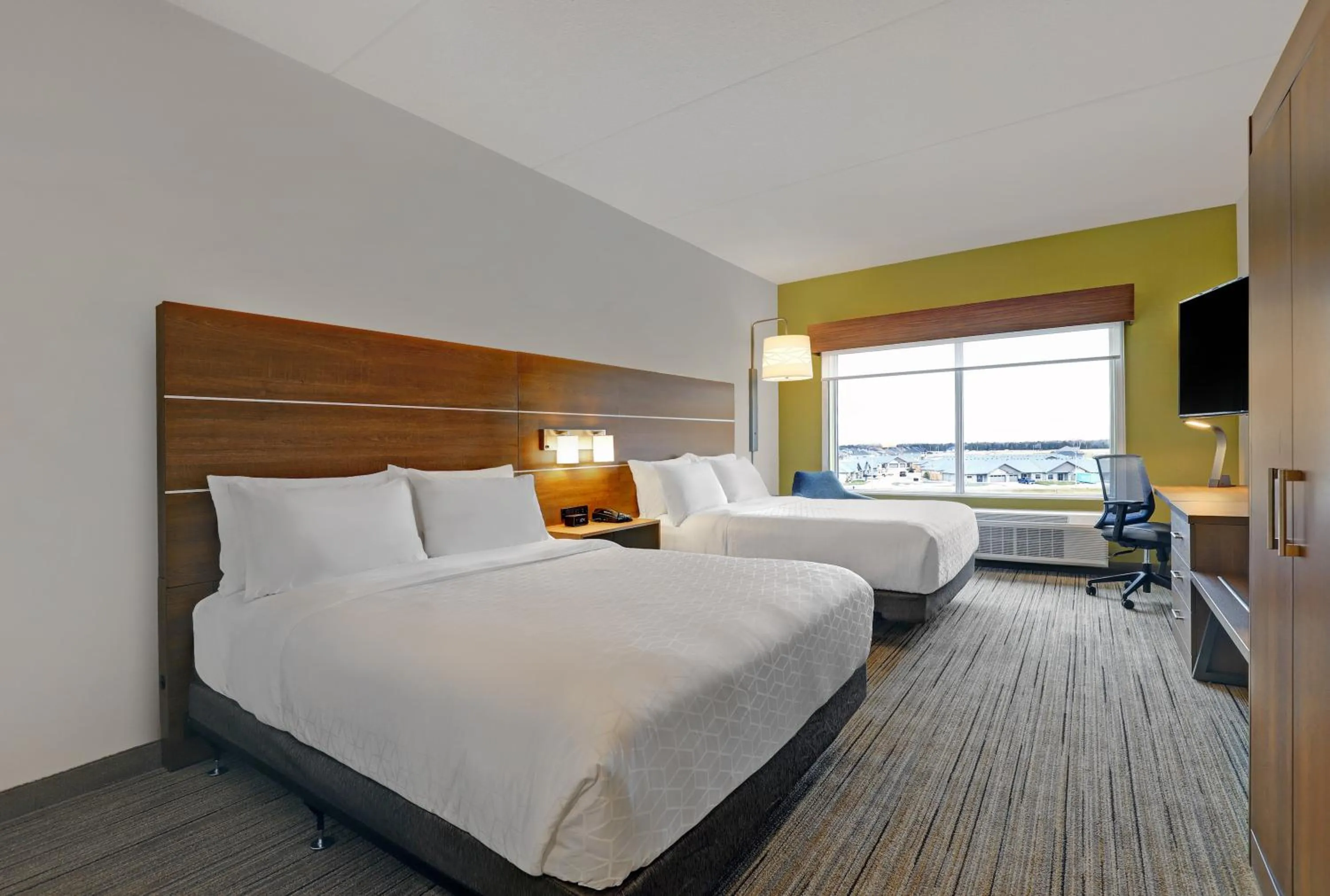 Bed in Holiday Inn Express & Suites - Port Elgin