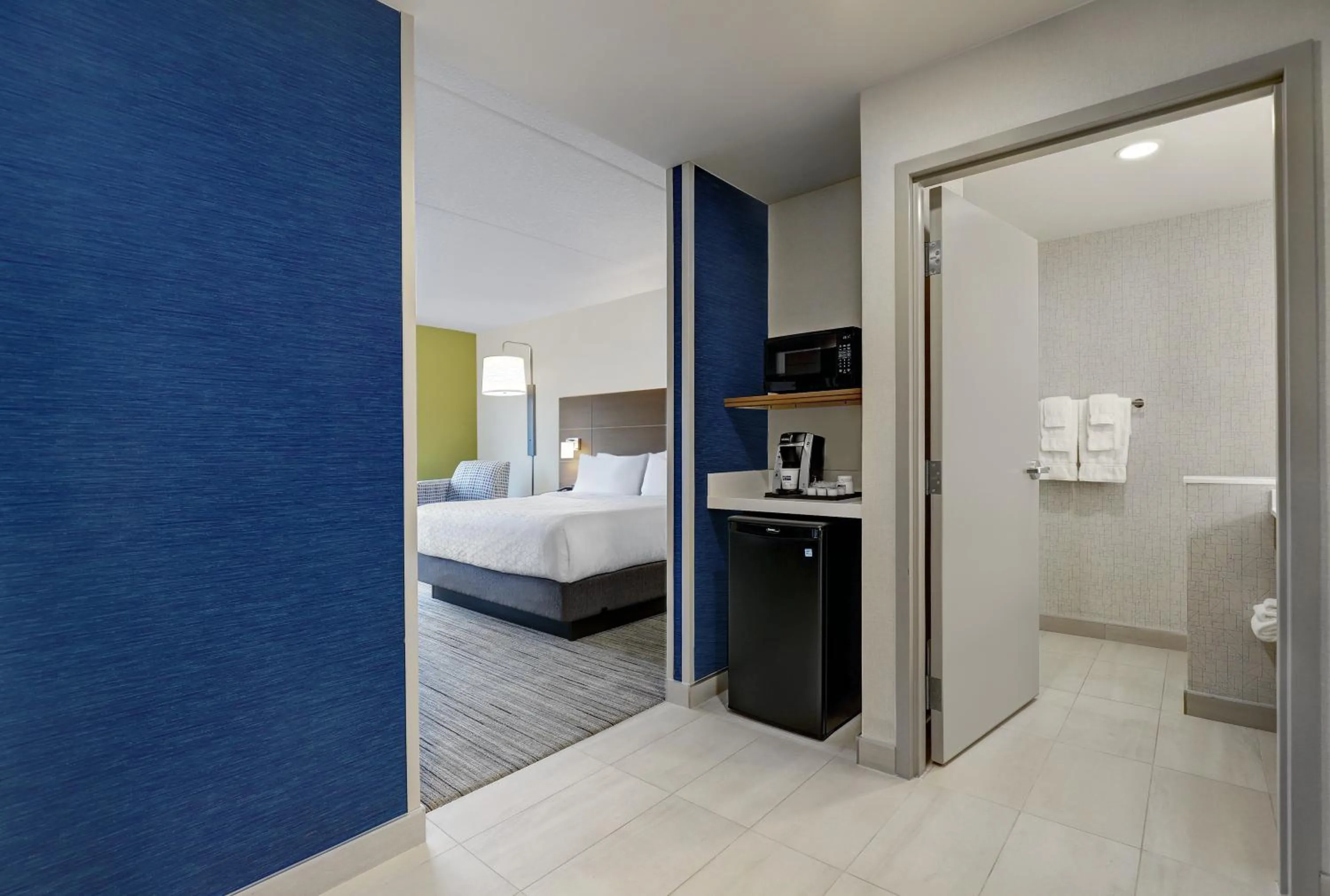 Bed in Holiday Inn Express & Suites - Port Elgin