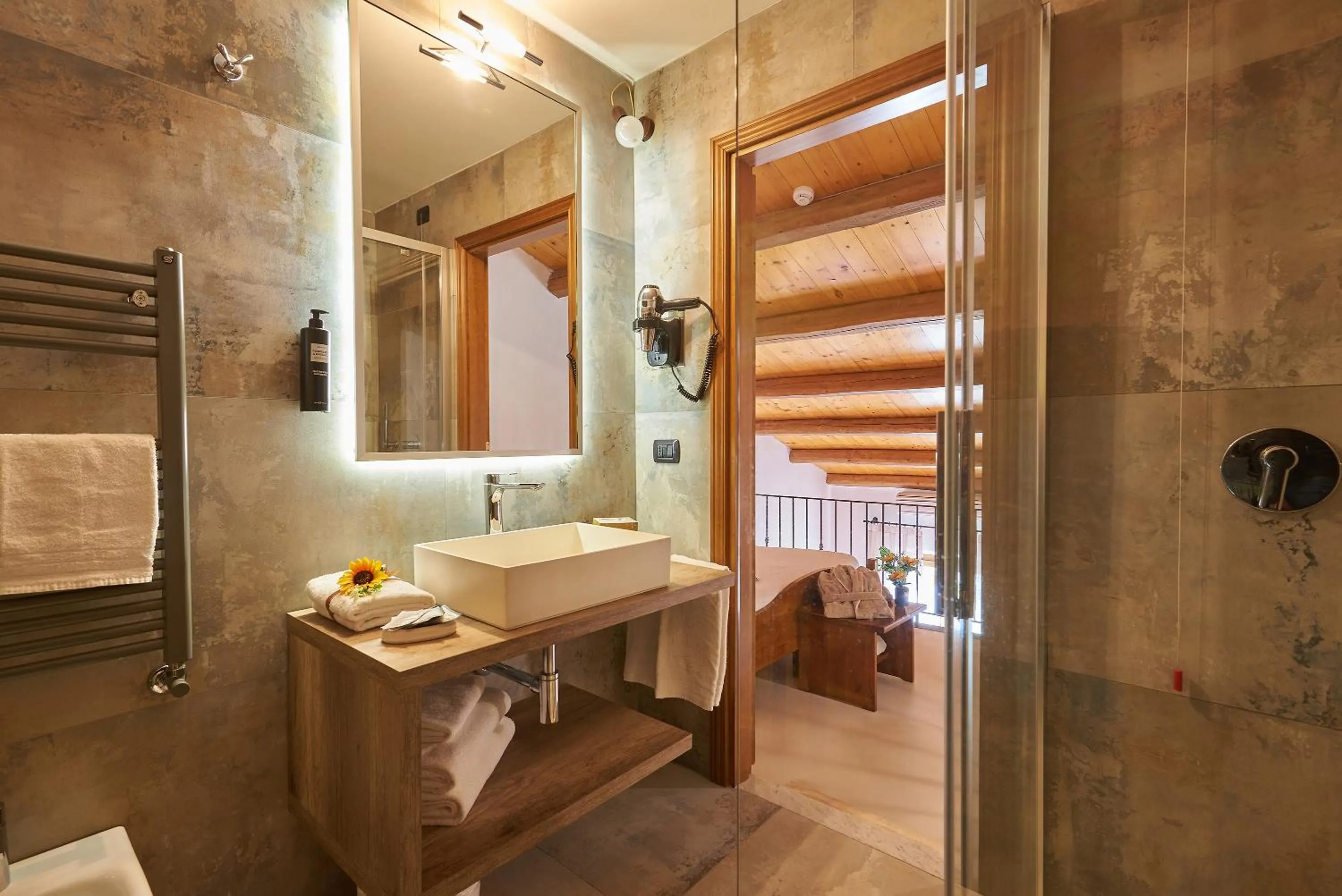 Bathroom in Casanova - Panoramic Rooms and Suites