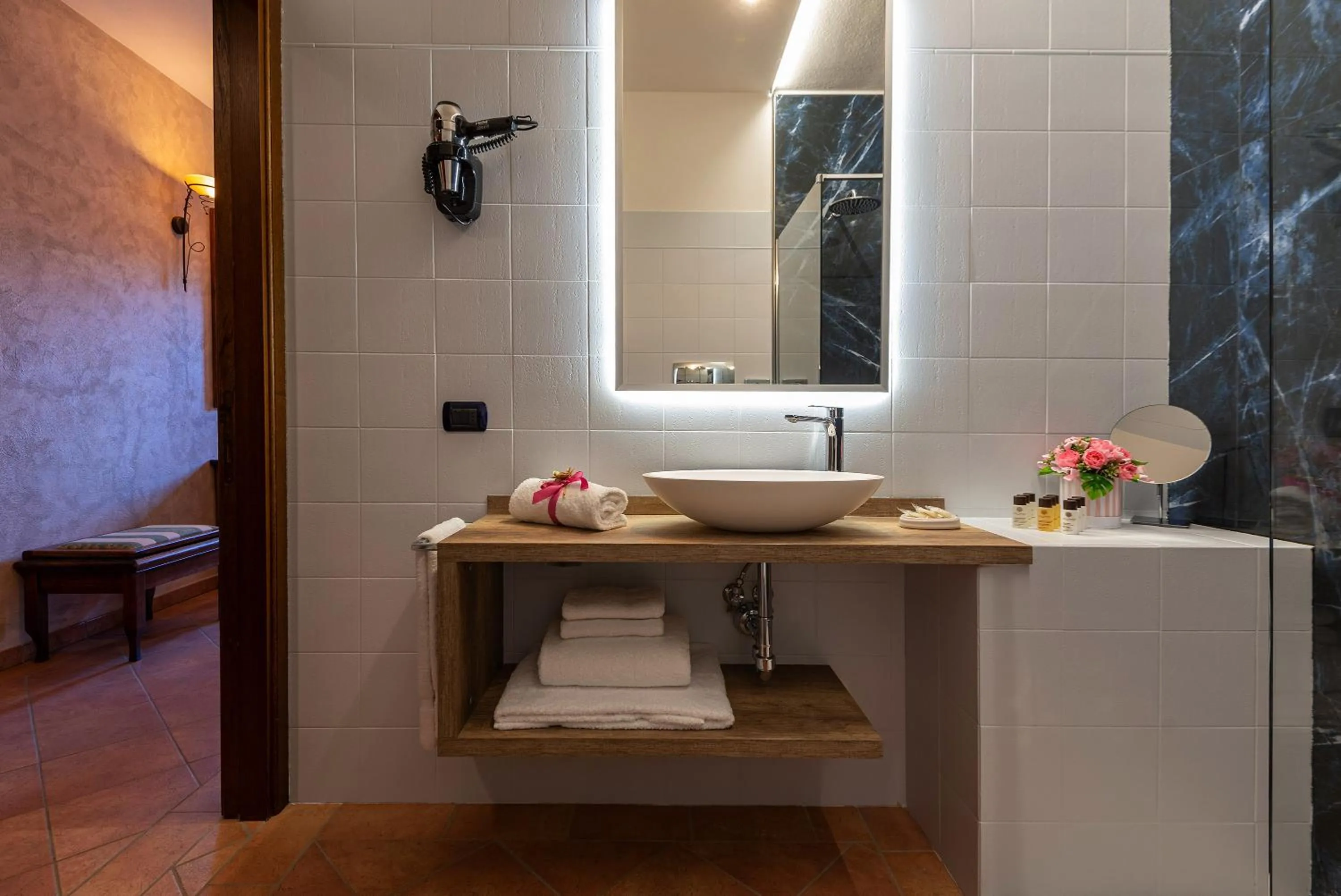 Bathroom in Casanova - Panoramic Rooms and Suites