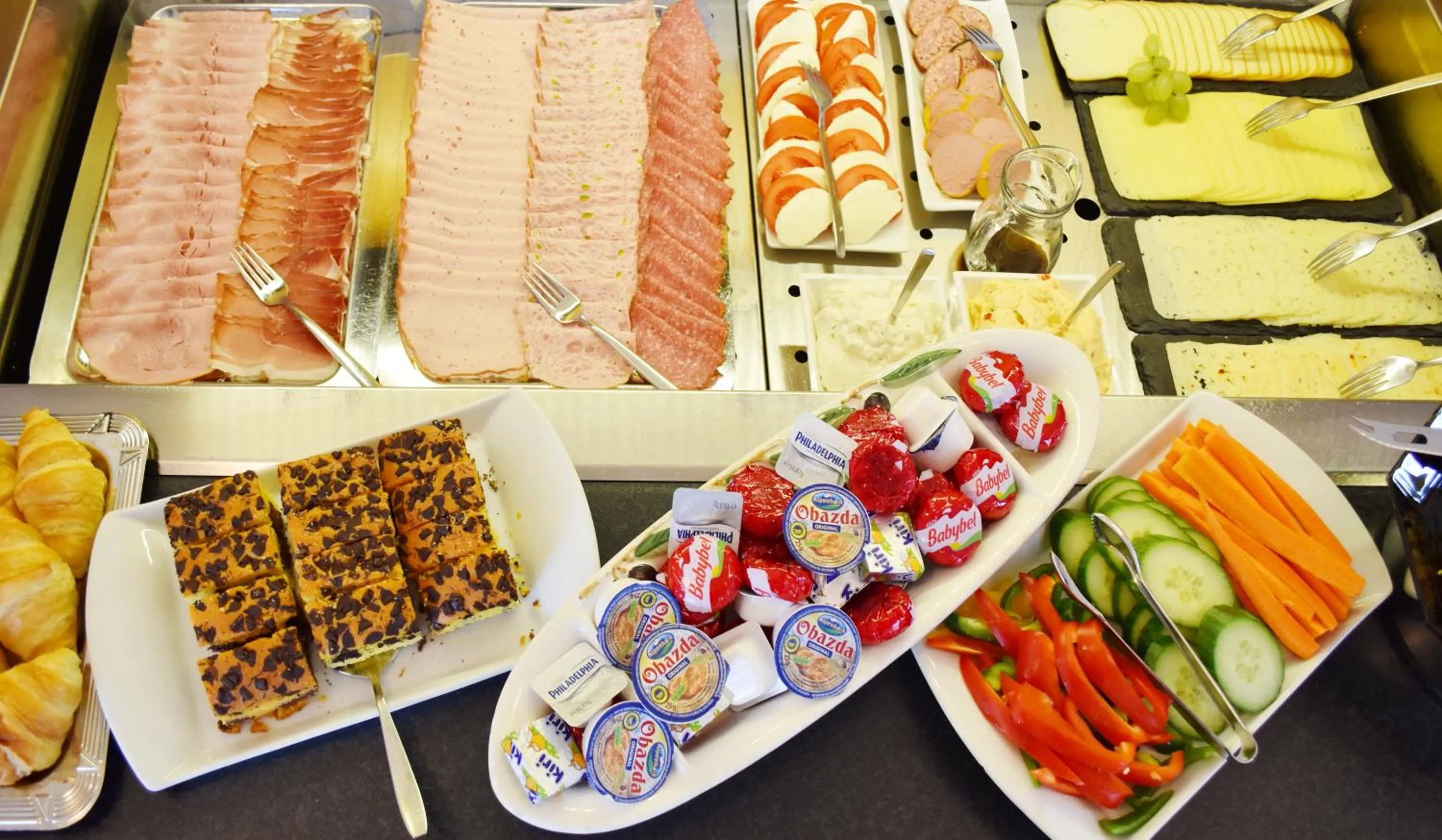 Buffet breakfast in Familienhotel nahe der Therme Erding