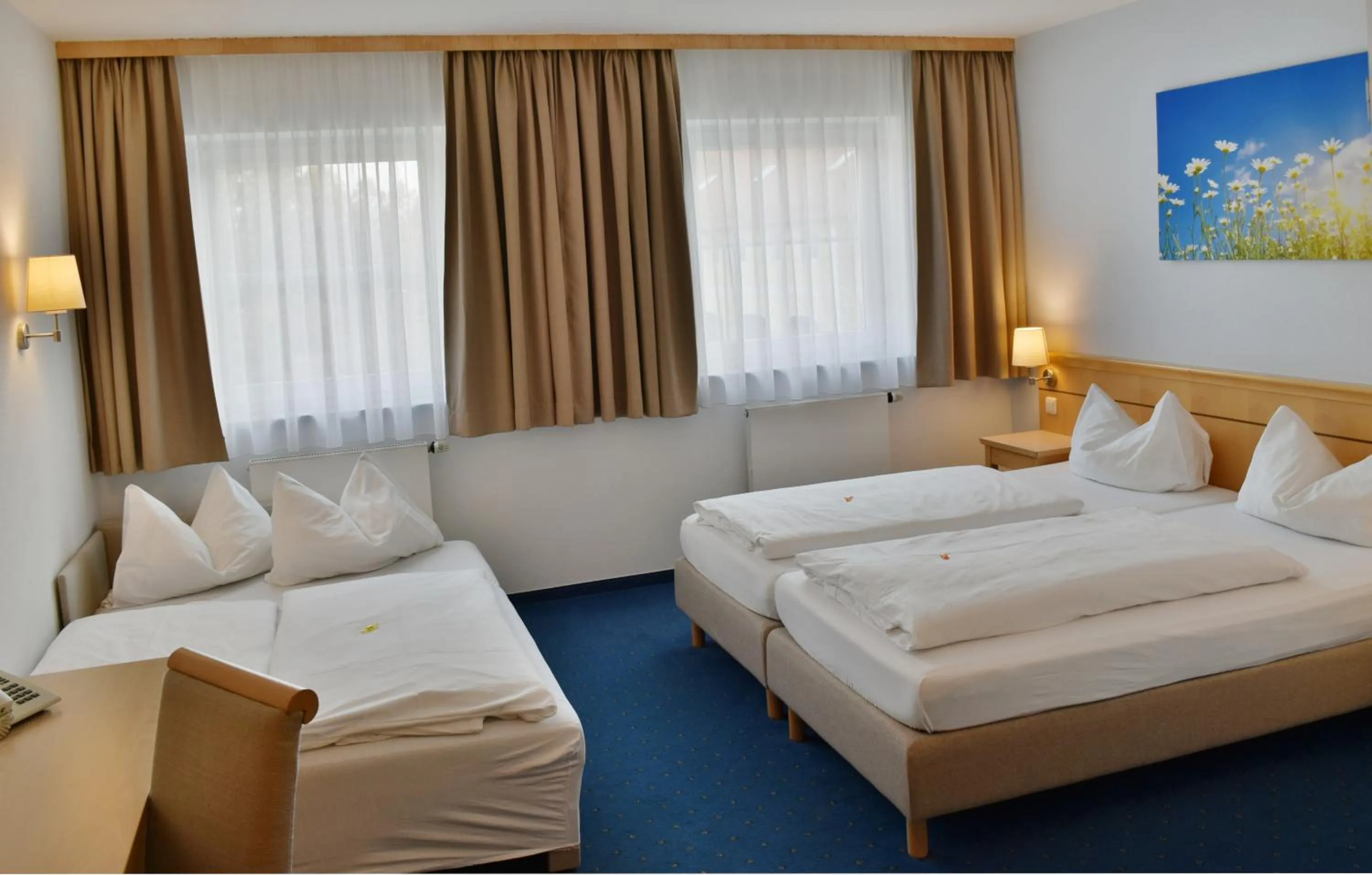 Photo of the whole room, Bed in Familienhotel nahe der Therme Erding
