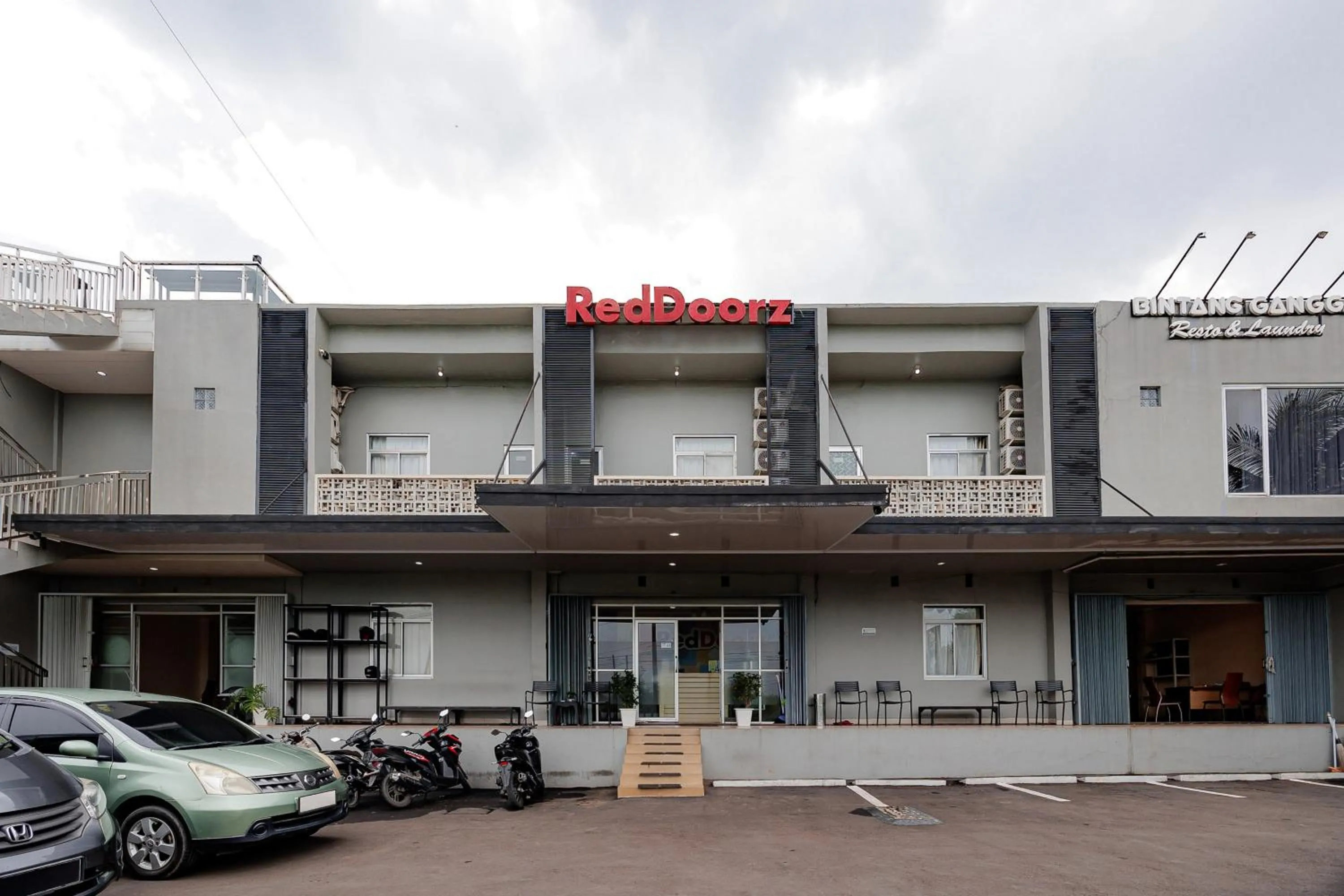 acessibility in RedDoorz near Exit Toll Sirkuit Sentul