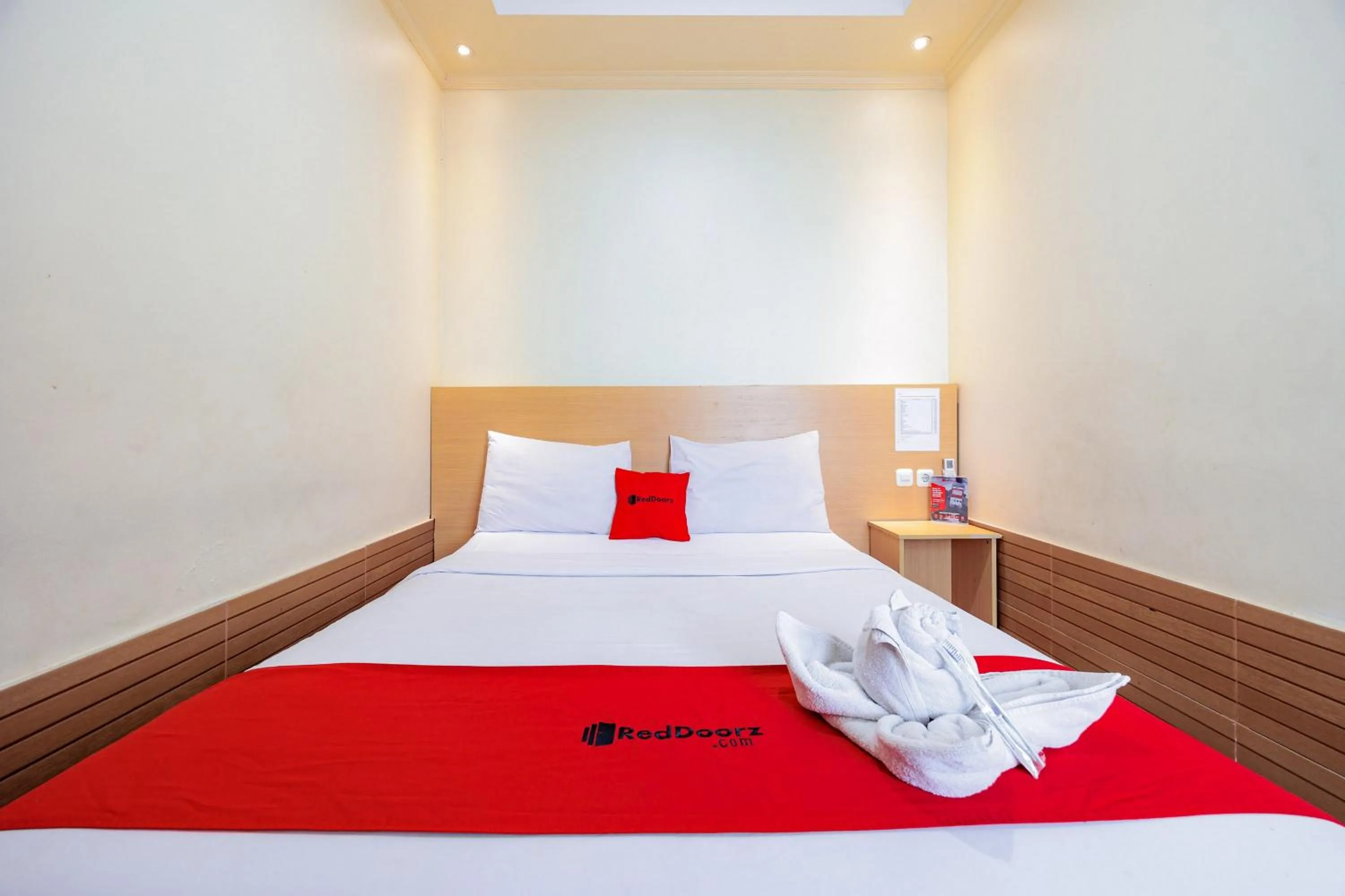 Bedroom, Bed in RedDoorz near Exit Toll Sirkuit Sentul