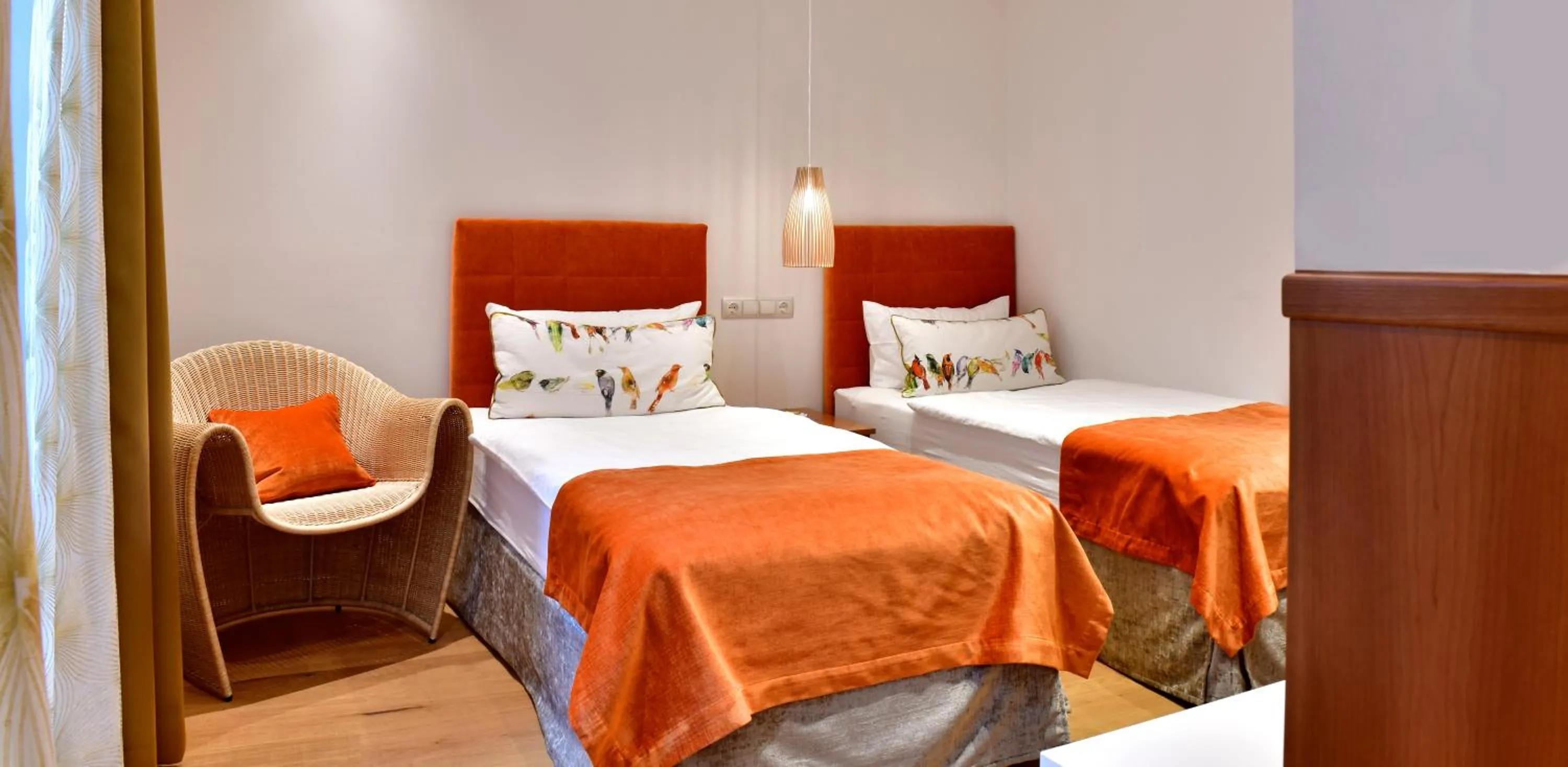 Bedroom, Bed in Romantik Hotel Markusturm