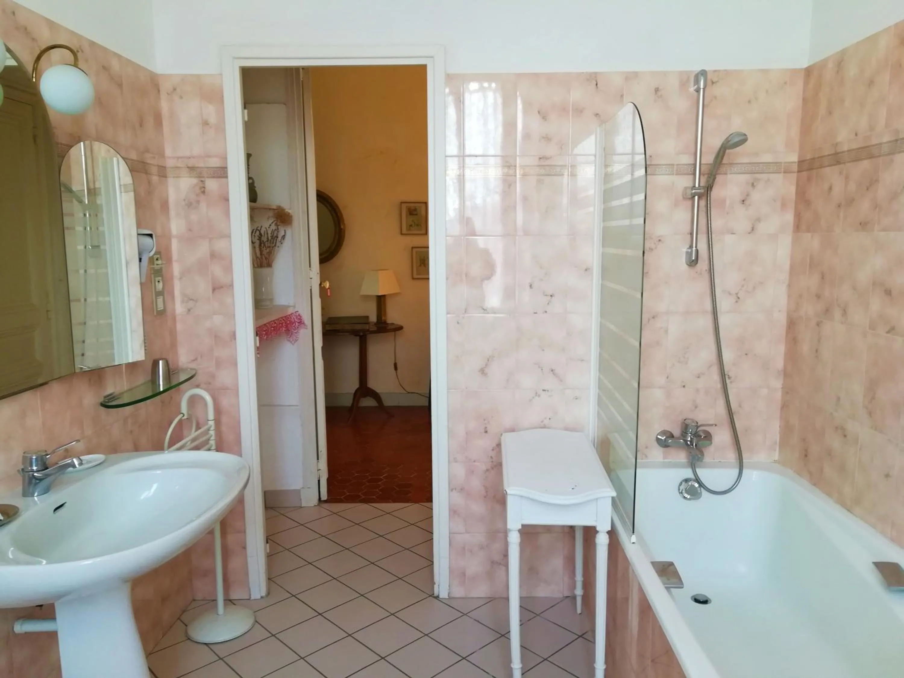 Shower in Embarben Maison d'hôtes