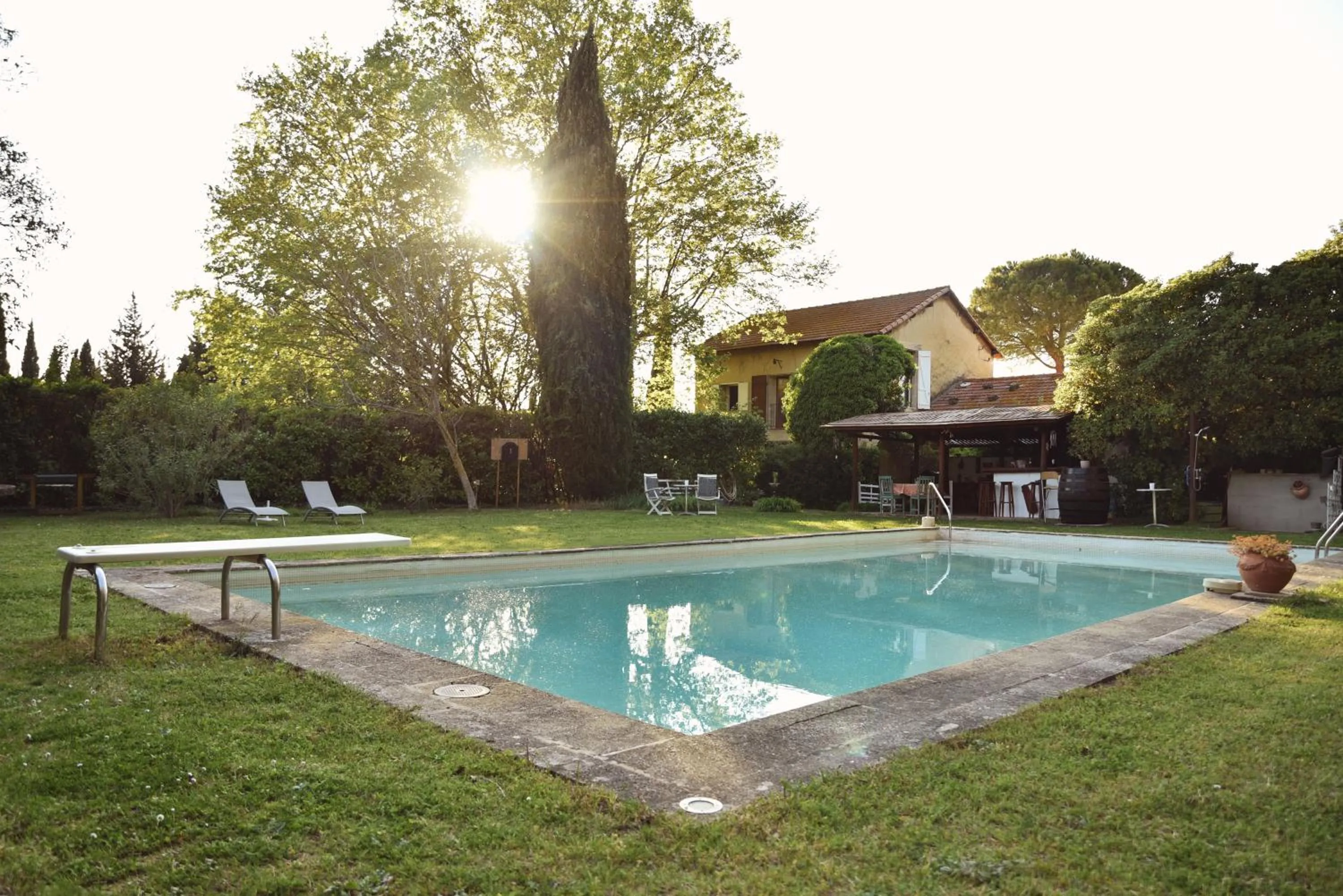 Swimming pool in Embarben Maison d'hôtes