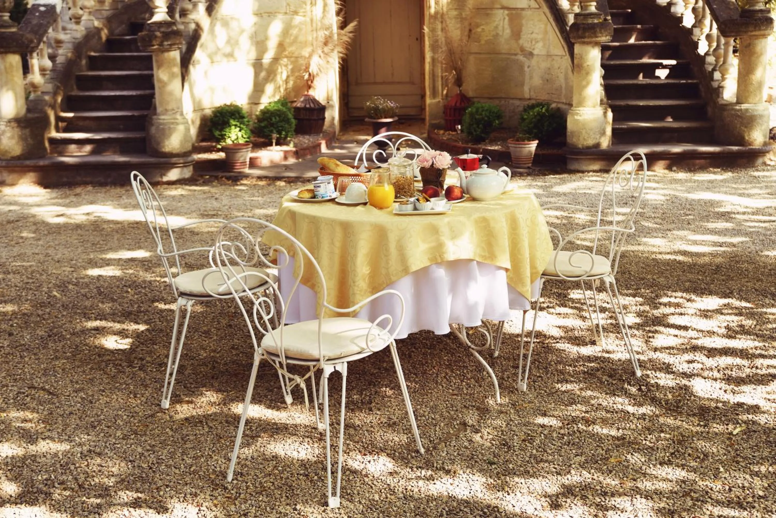 Breakfast in Embarben Maison d'hôtes
