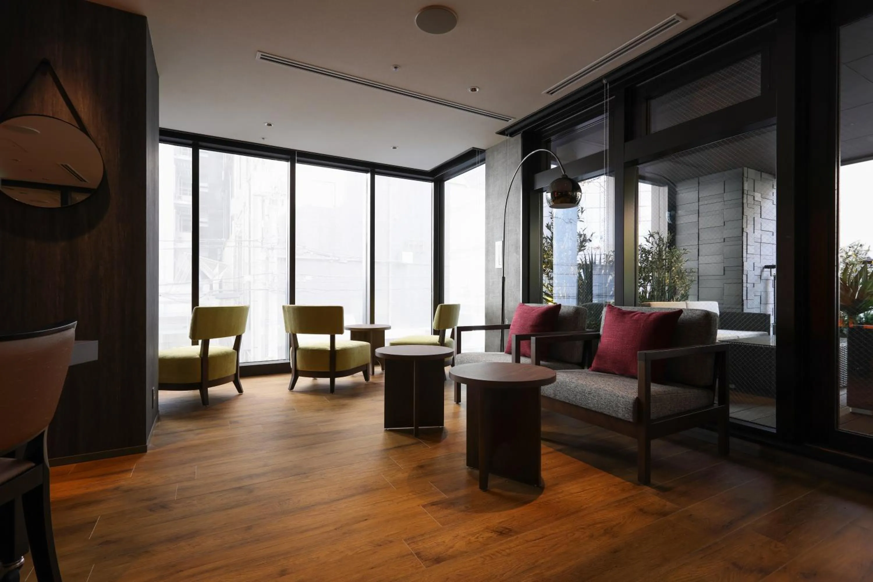 Lounge or bar in GRIDS PREMIUM HOTEL OSAKA NAMBA