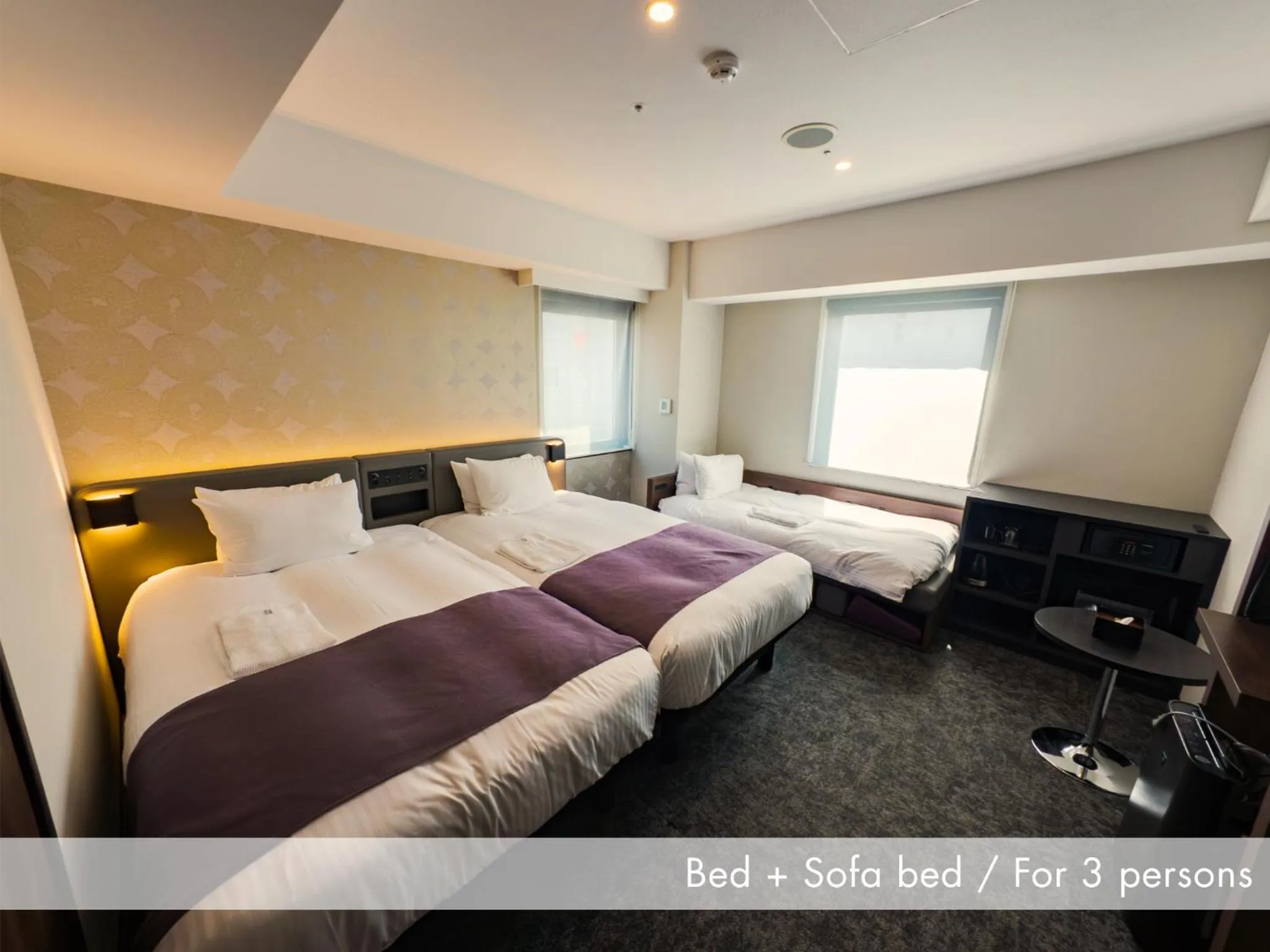 Bed in GRIDS PREMIUM HOTEL OSAKA NAMBA