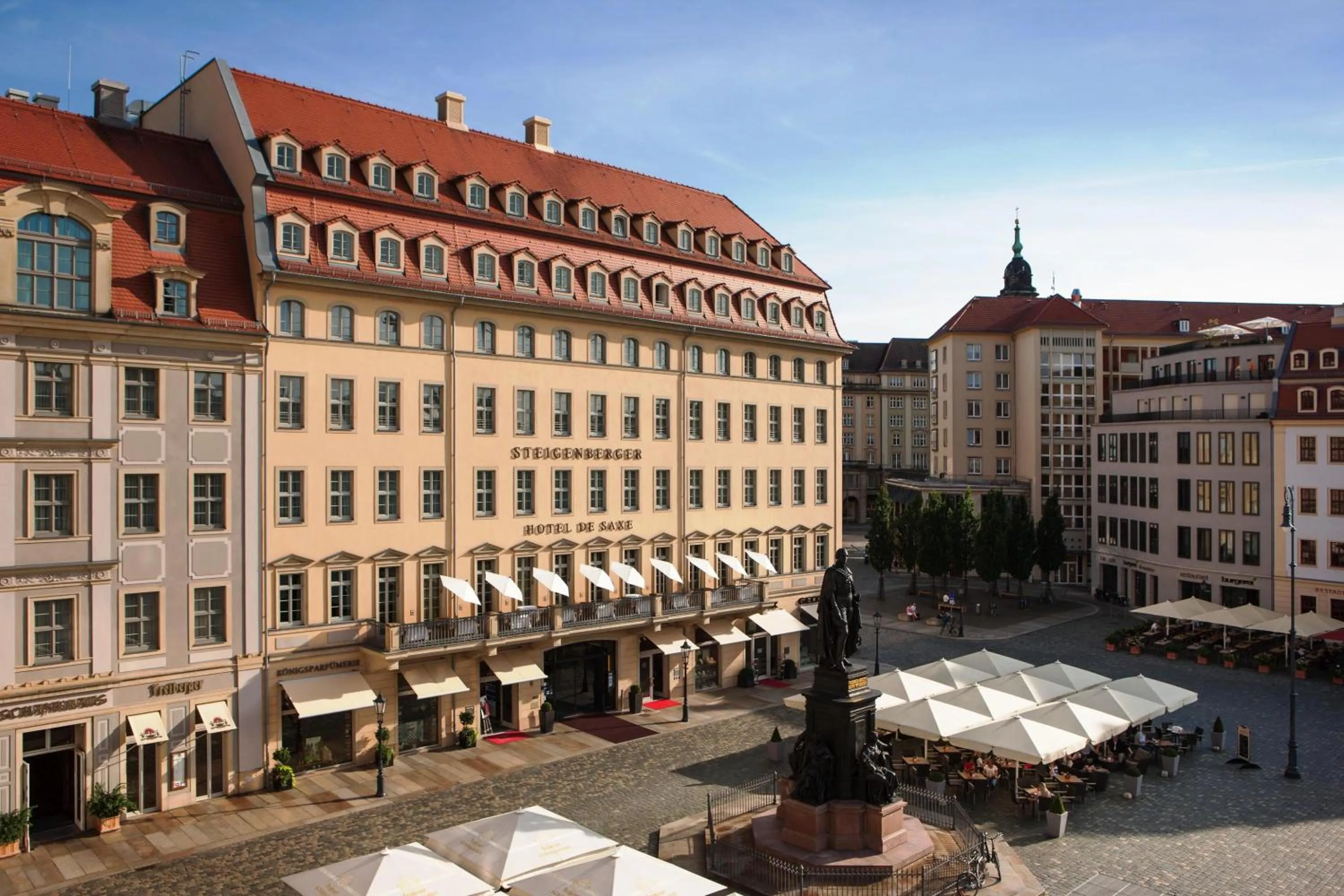 Restaurant/places to eat in Steigenberger Hotel de Saxe