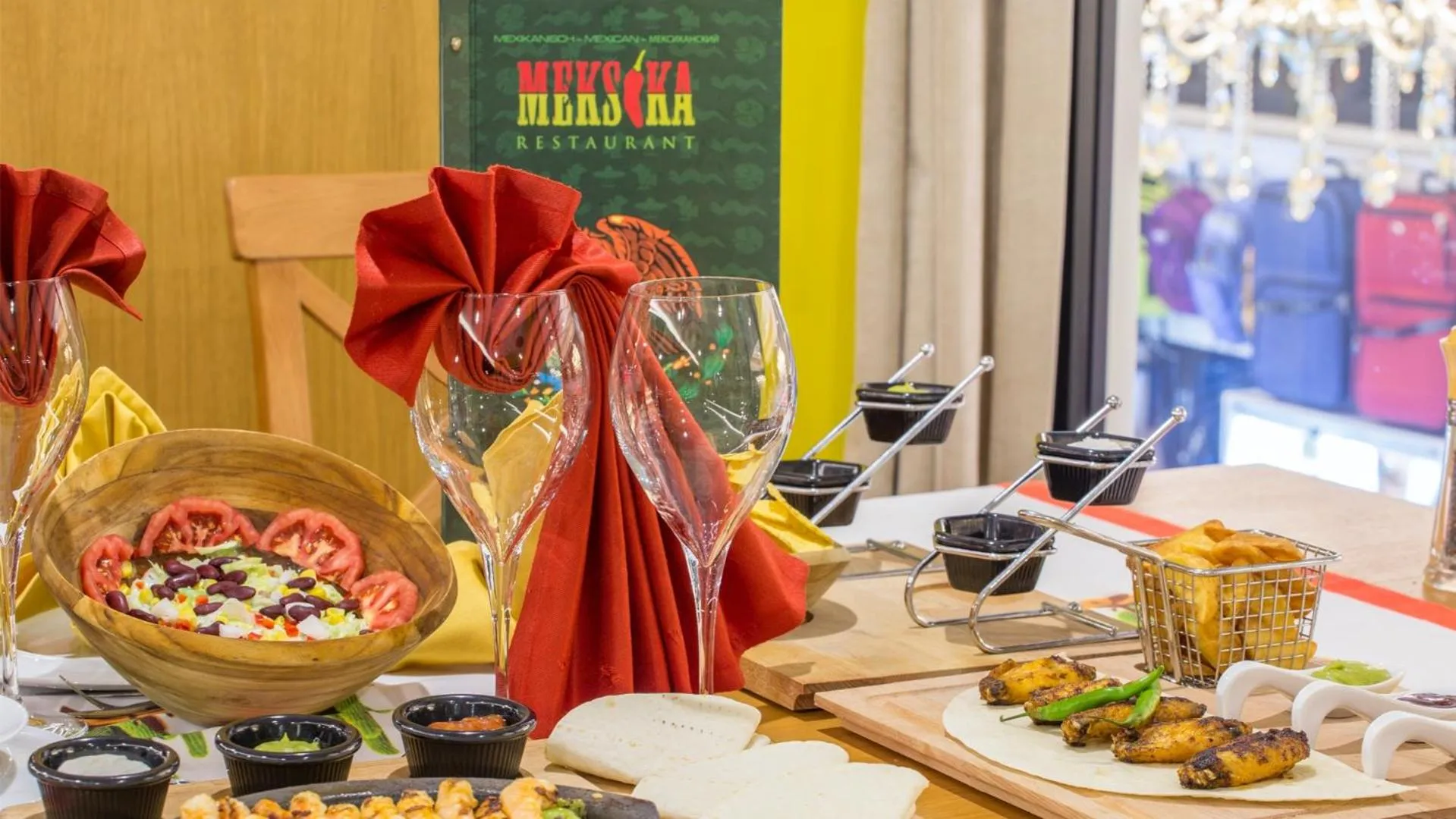 Restaurant/places to eat in J'adore Deluxe Hotel & Spa Ultra All Inclusive