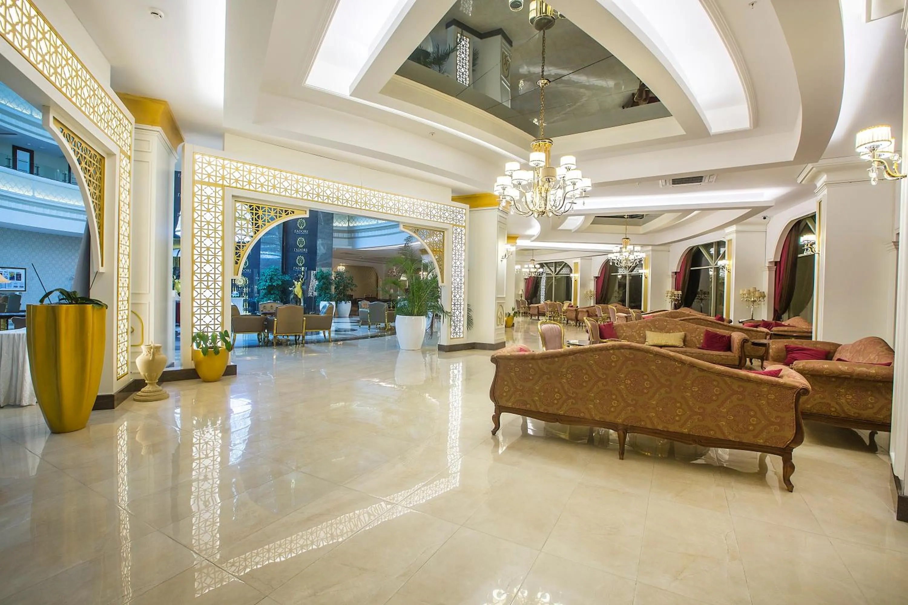 Restaurant/places to eat in J'adore Deluxe Hotel & Spa Ultra All Inclusive