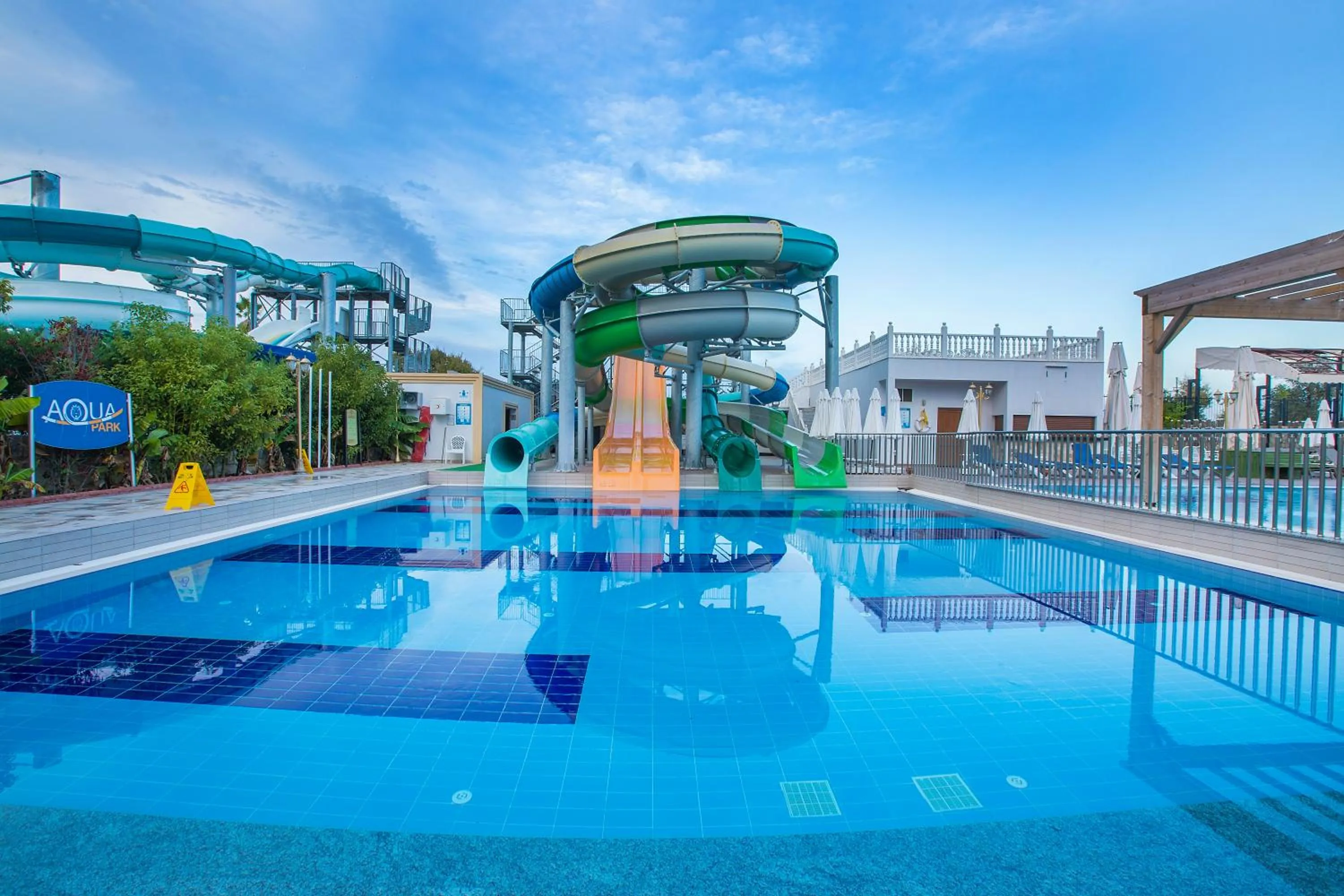 Day in J'adore Deluxe Hotel & Spa Ultra All Inclusive