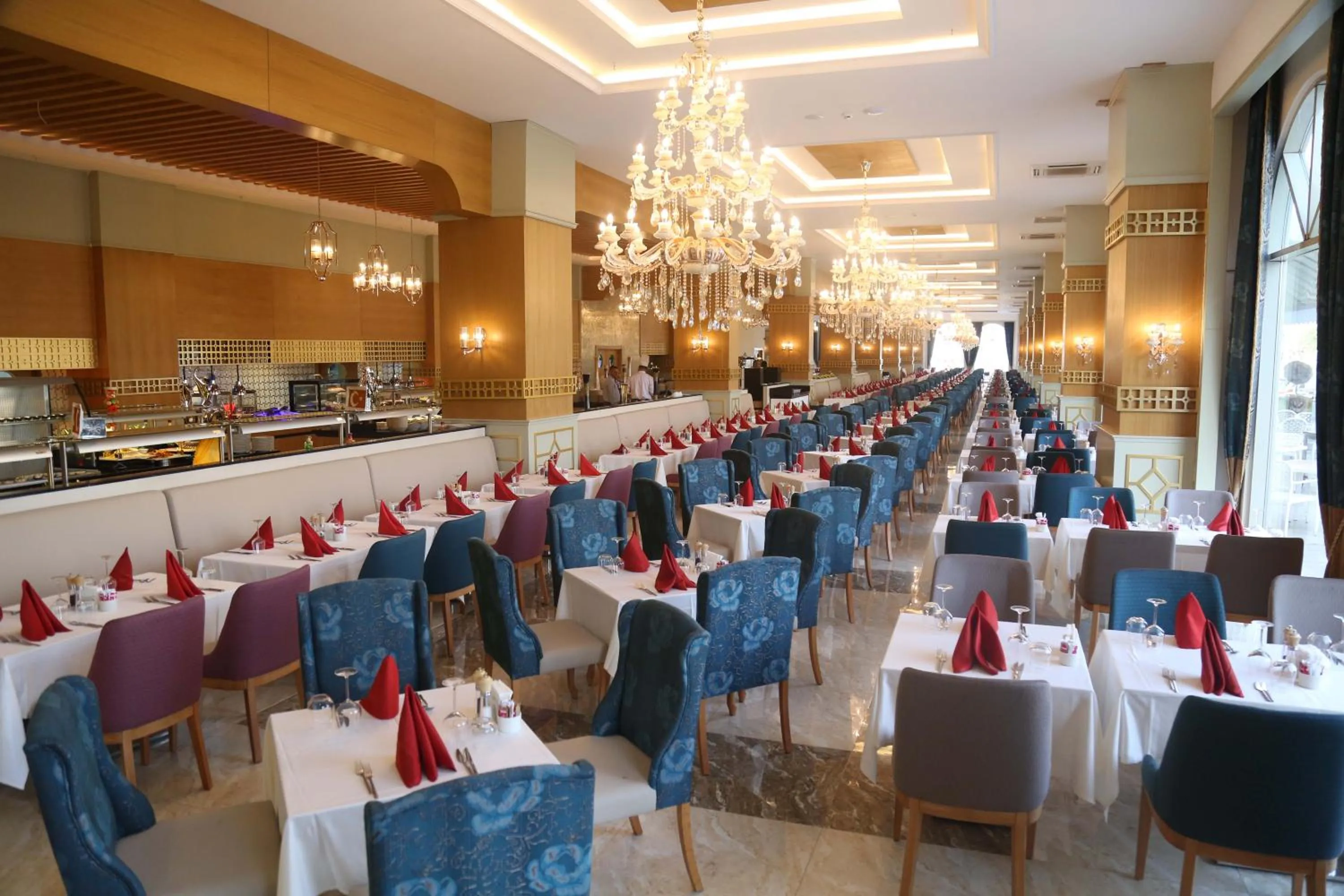 Restaurant/places to eat in J'adore Deluxe Hotel & Spa Ultra All Inclusive