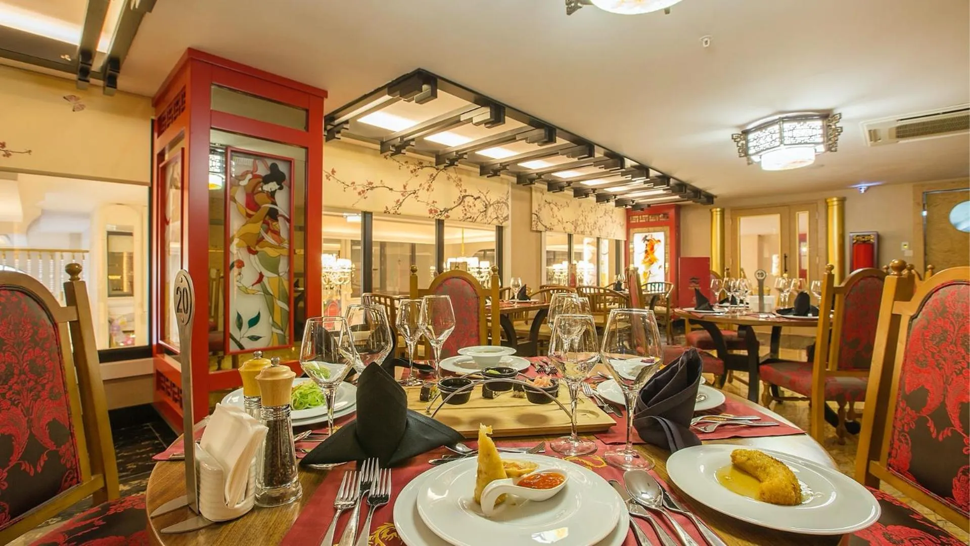 Restaurant/places to eat in J'adore Deluxe Hotel & Spa Ultra All Inclusive