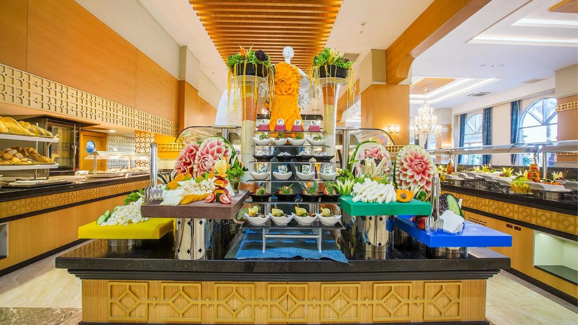 Restaurant/places to eat in J'adore Deluxe Hotel & Spa Ultra All Inclusive