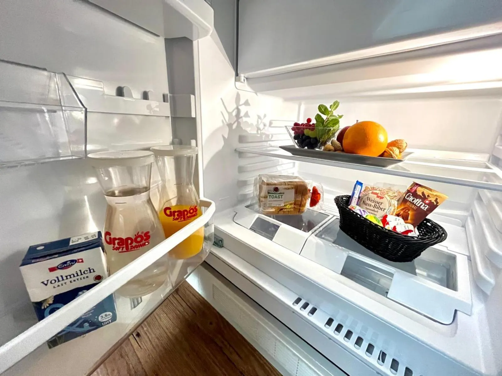 Kitchen or kitchenette in Apart-Hôtel Pont-de-Thielle