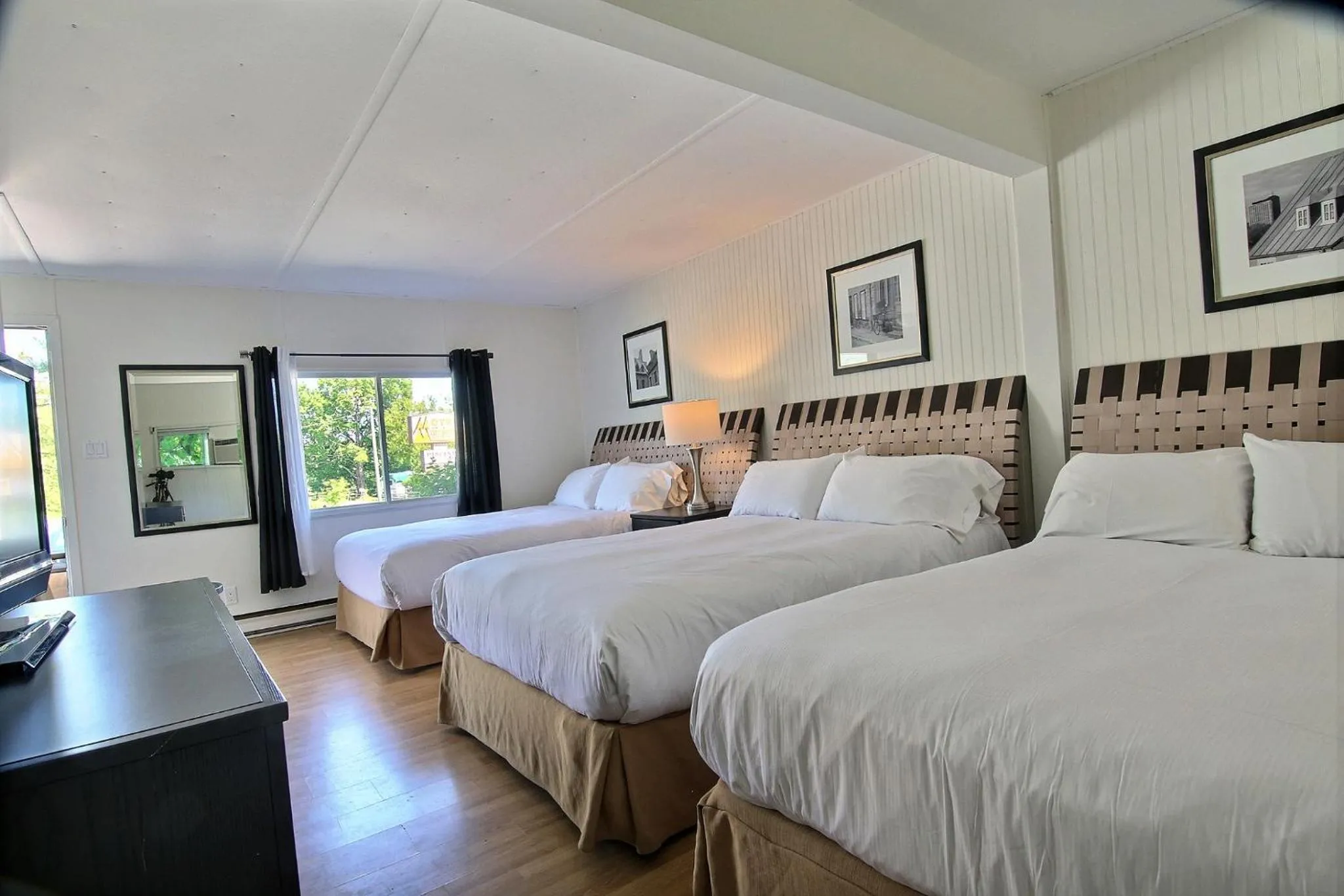 Family Room in Motel de la montagne Orford