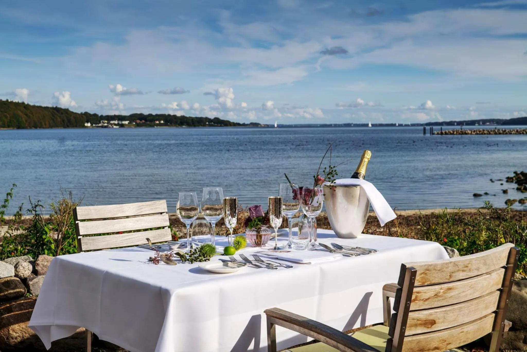 Restaurant/places to eat in Hotel Wassersleben