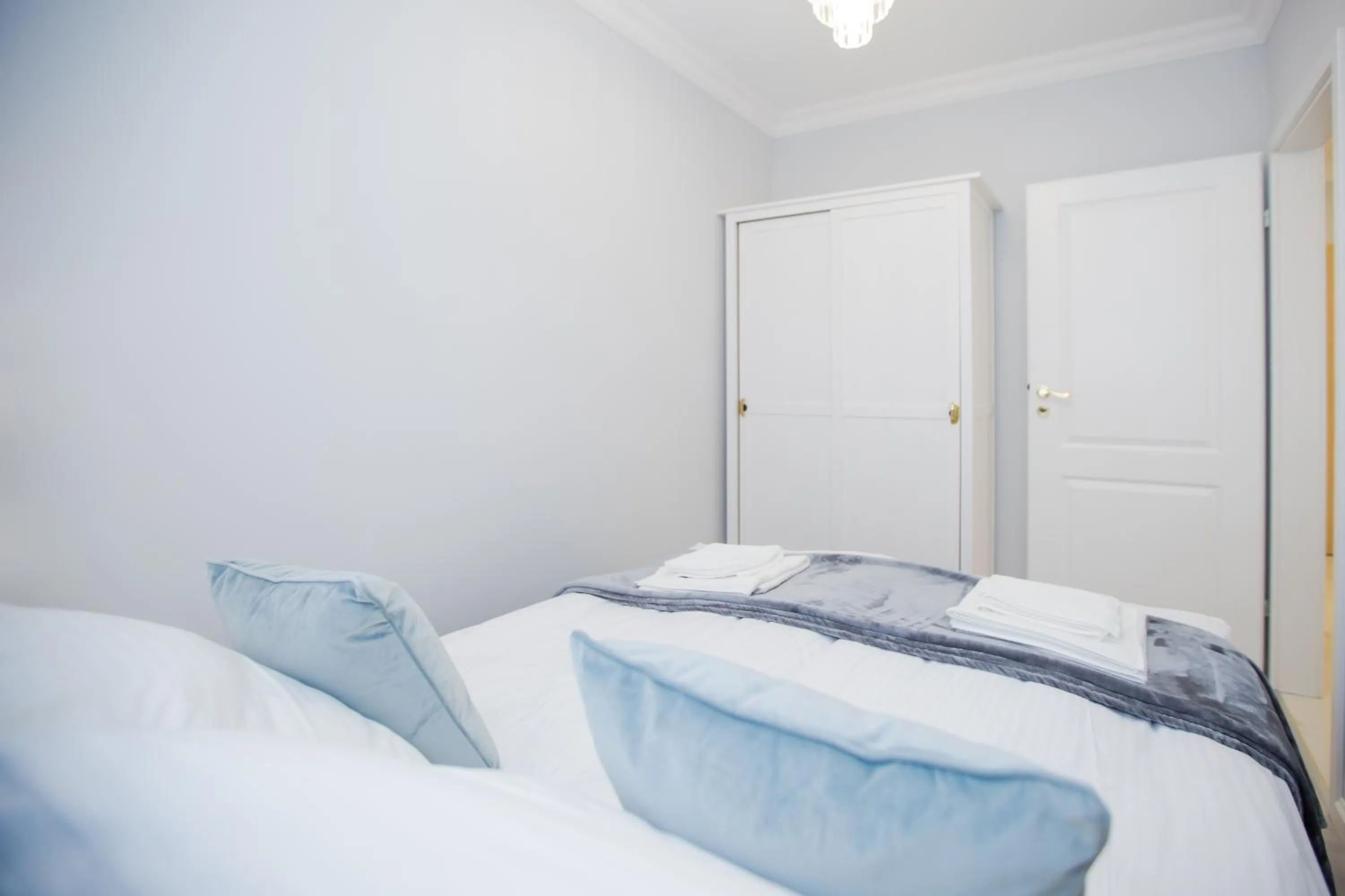Bed in Hamptons Apartment