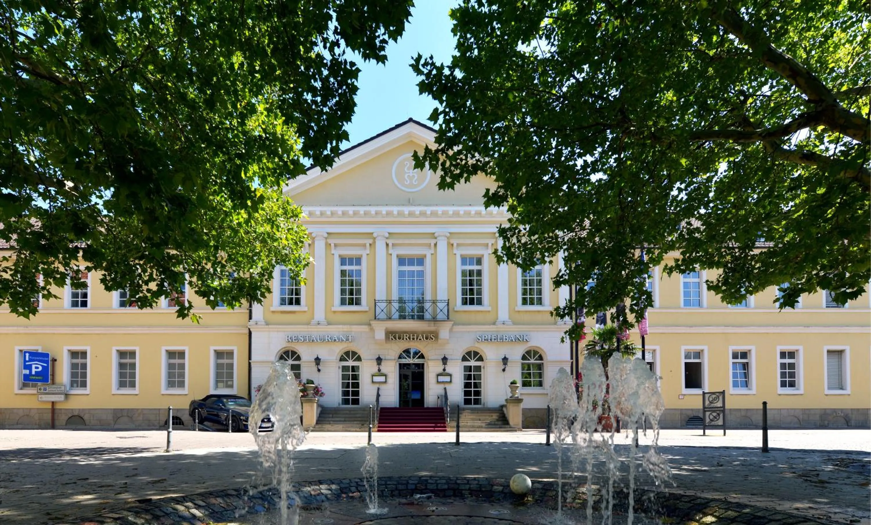 Property building in Kurpark-Hotel
