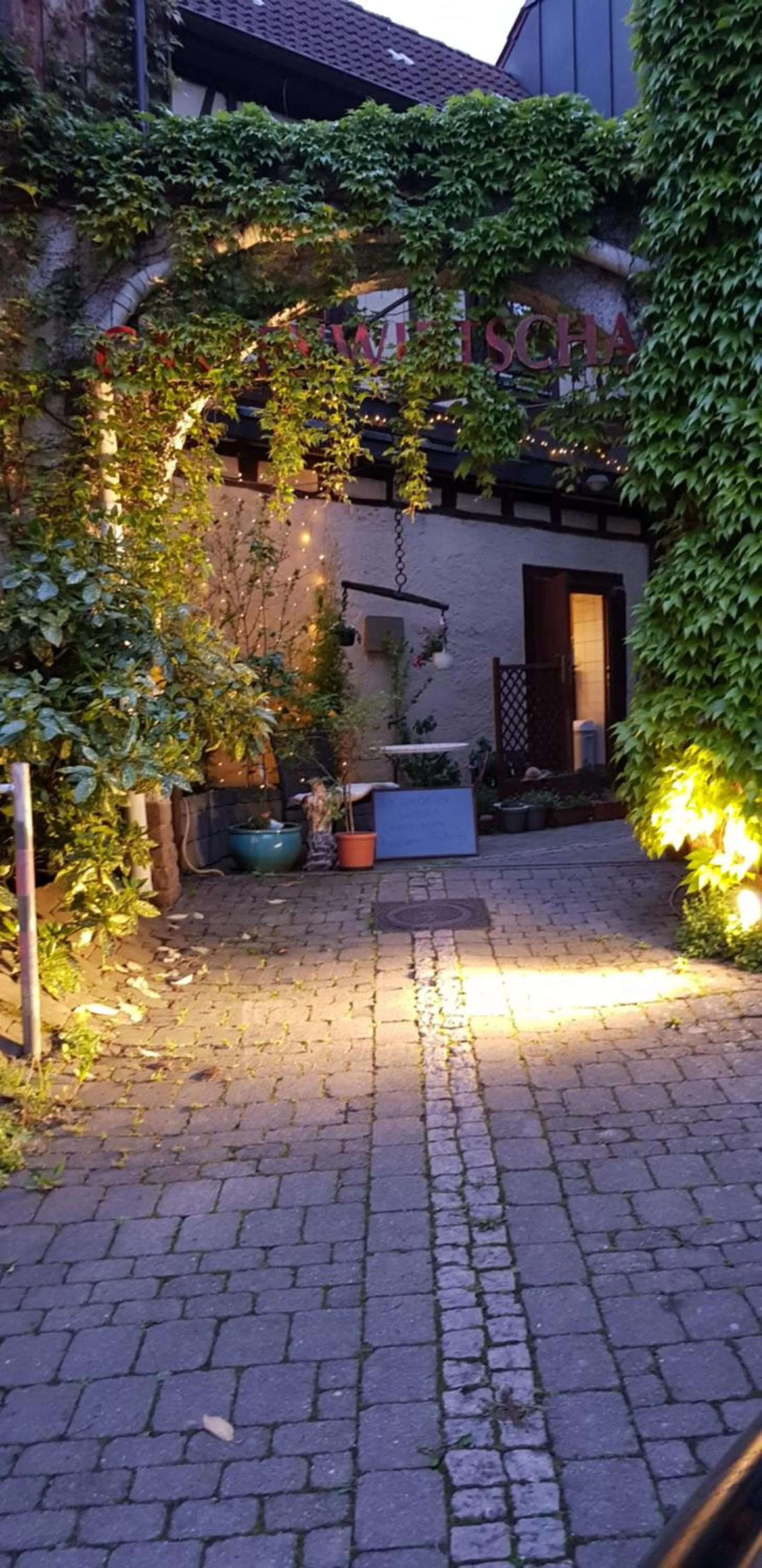 Adler Gaststube Hotel Biergarten