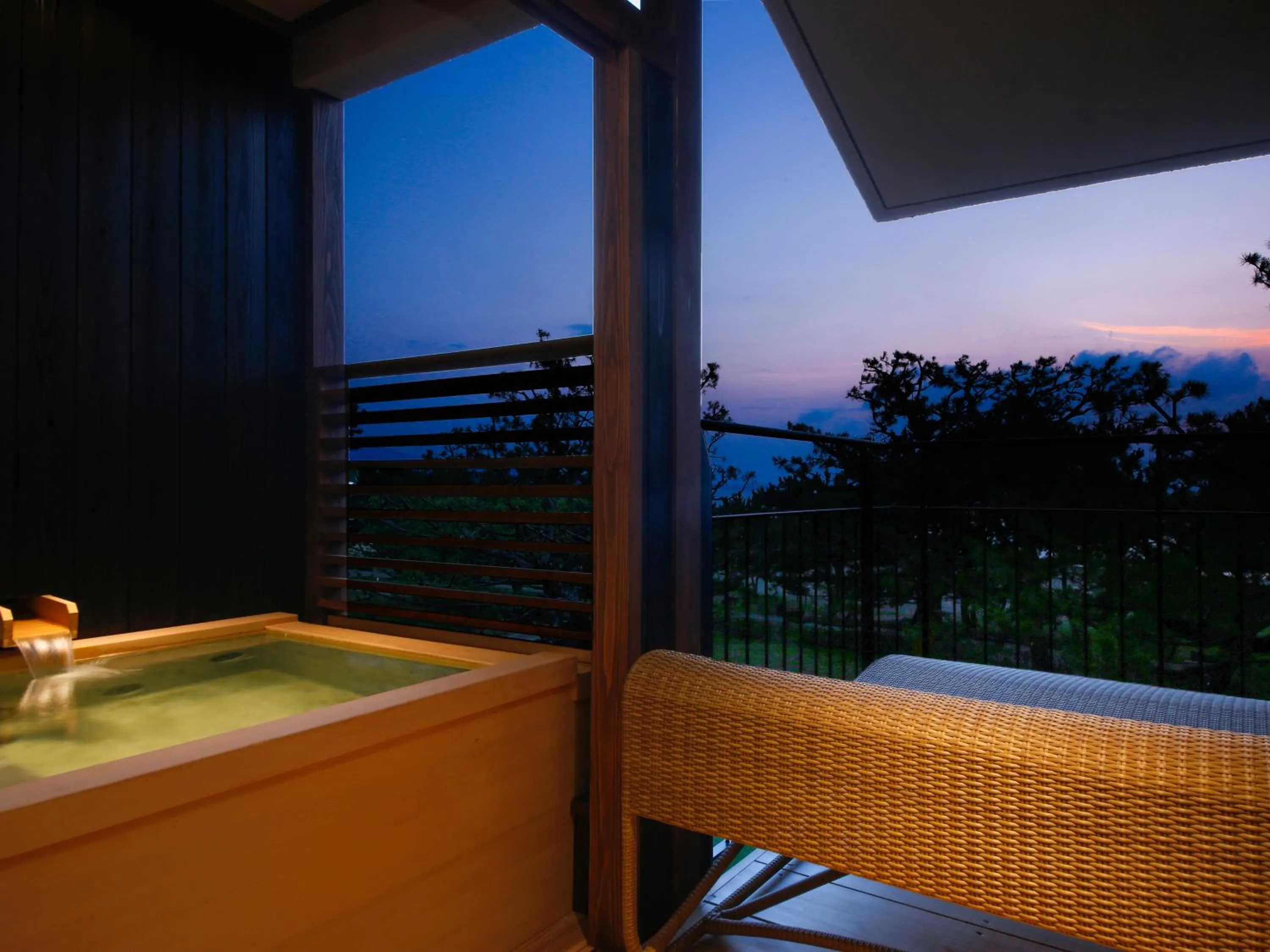 Open Air Bath in Awaji Hamarikyu Takumi