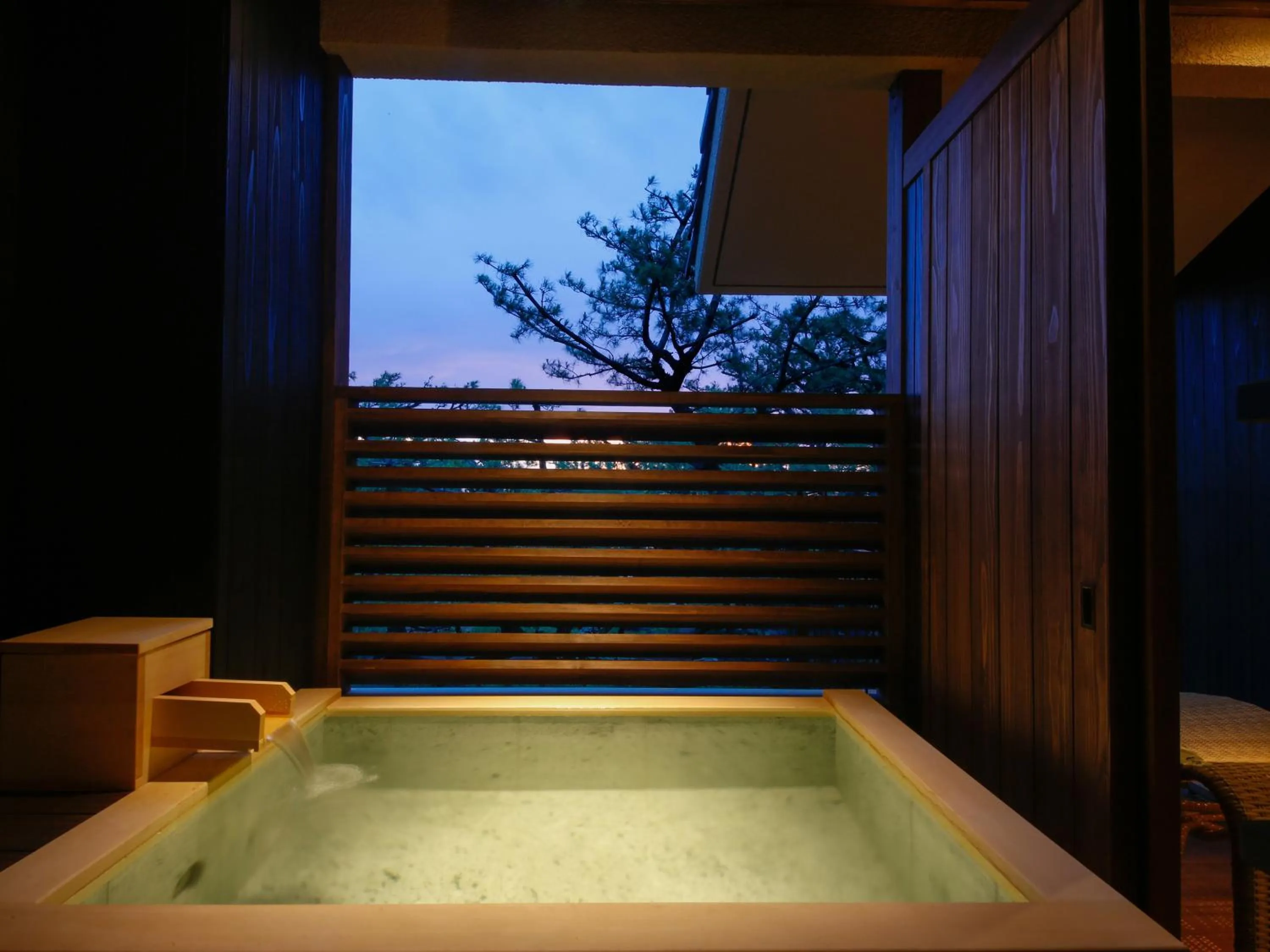 Open Air Bath in Awaji Hamarikyu Takumi